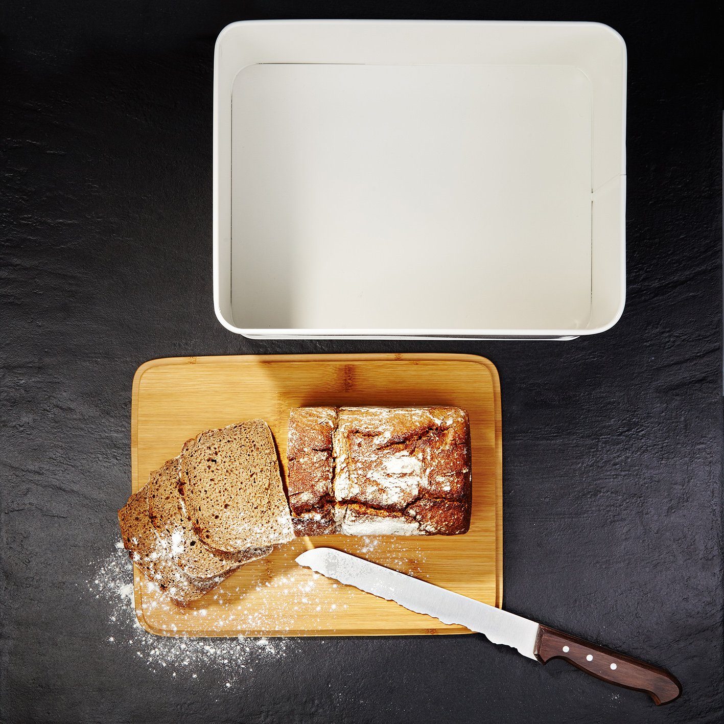 Lumaland Brotkasten Cuisine, Edelstahl, (1-tlg), Metall 30x23x14cm Deckel weiß Bambus rechteckig Brotbox