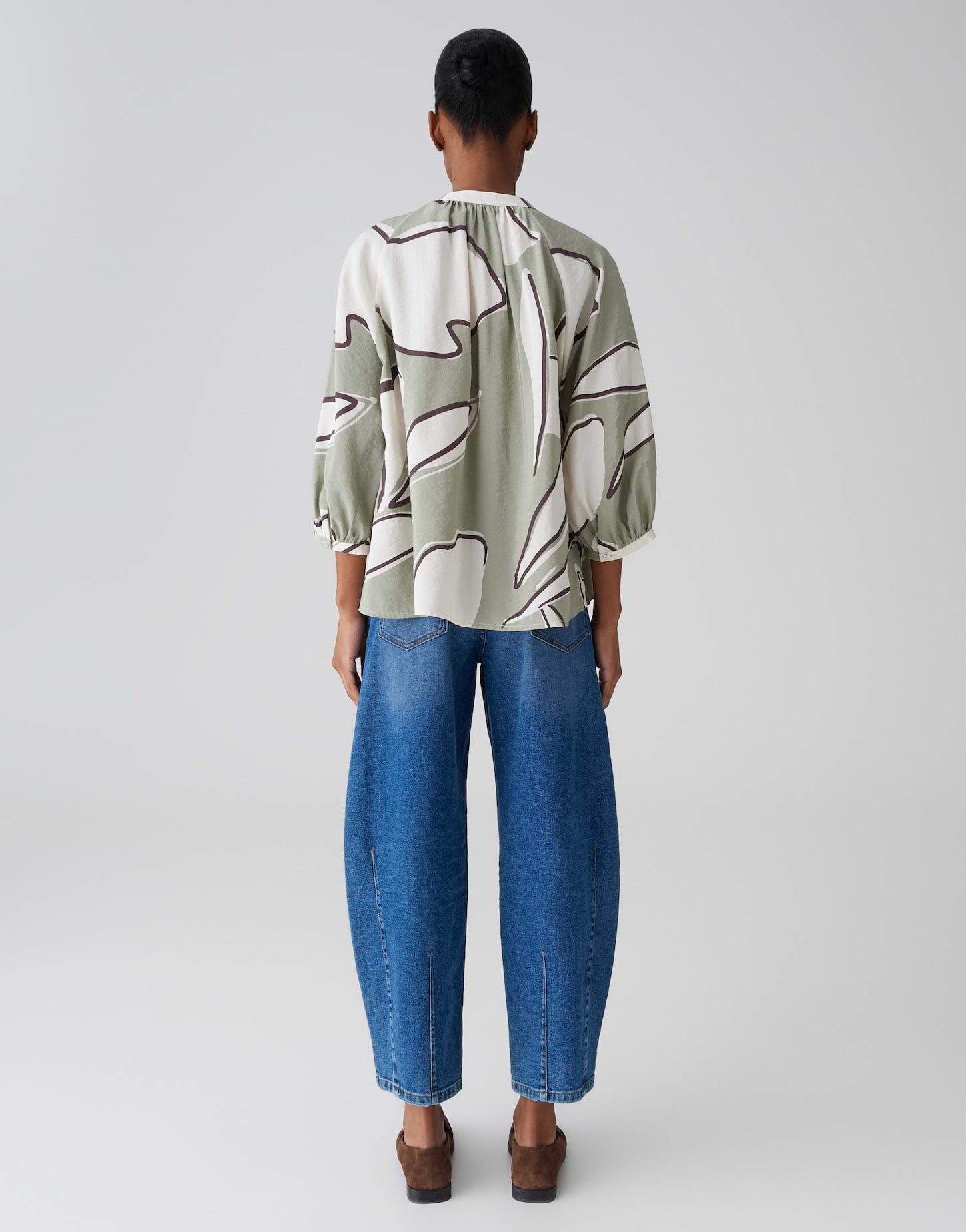 OPUS Kurzarmbluse Printbluse mit dezenter Struktur Weite Passform, kleine Schlitze und Raglanärmel