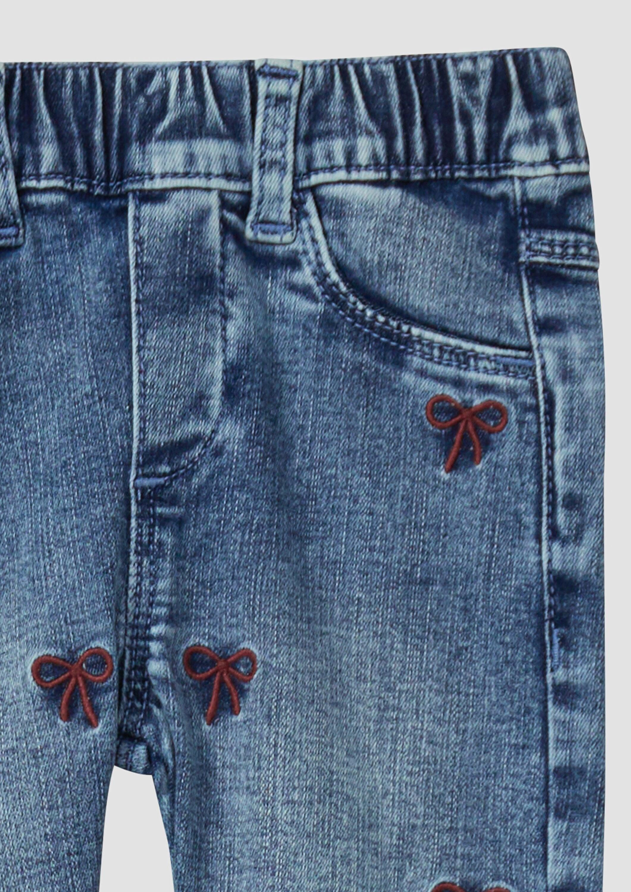s.Oliver Regular-fit-Jeans Jeans-Hose Elastische Jeans mit Stickerei