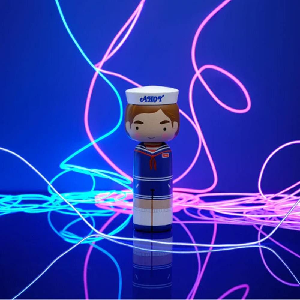 Lucie Kaas Dekoobjekt Holzfigur x Stranger Things Steve Harrington