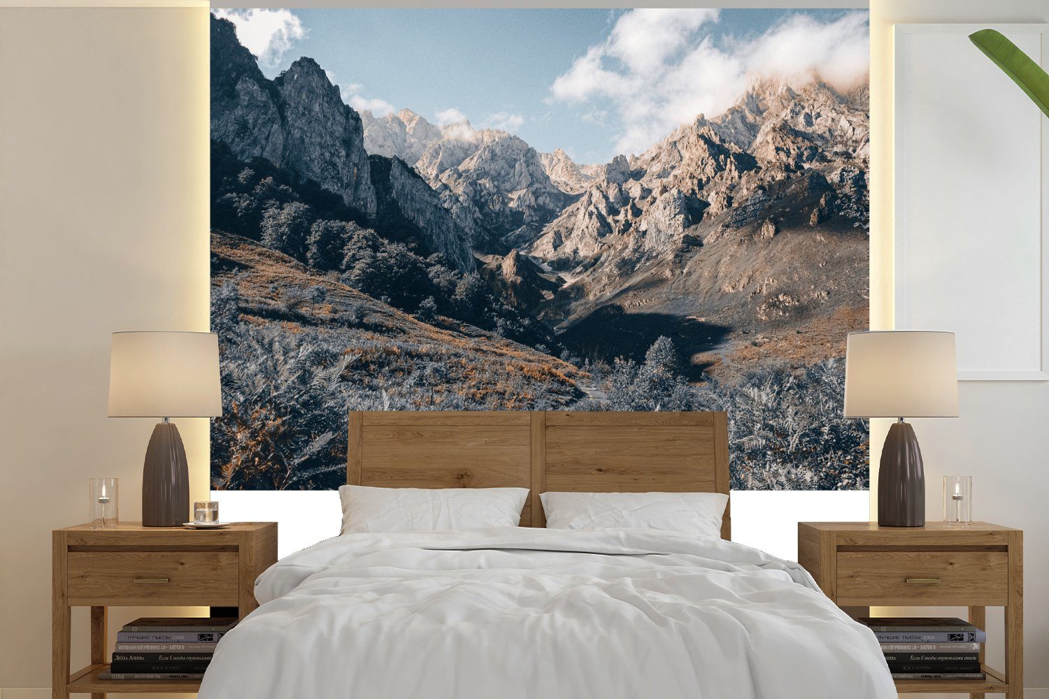 Wandtapete Schlafzimmer, - Berge Tapete Matt, Spanien - für MuchoWow (5 oder St), bedruckt, Vinyl Wolken, Wohnzimmer Fototapete