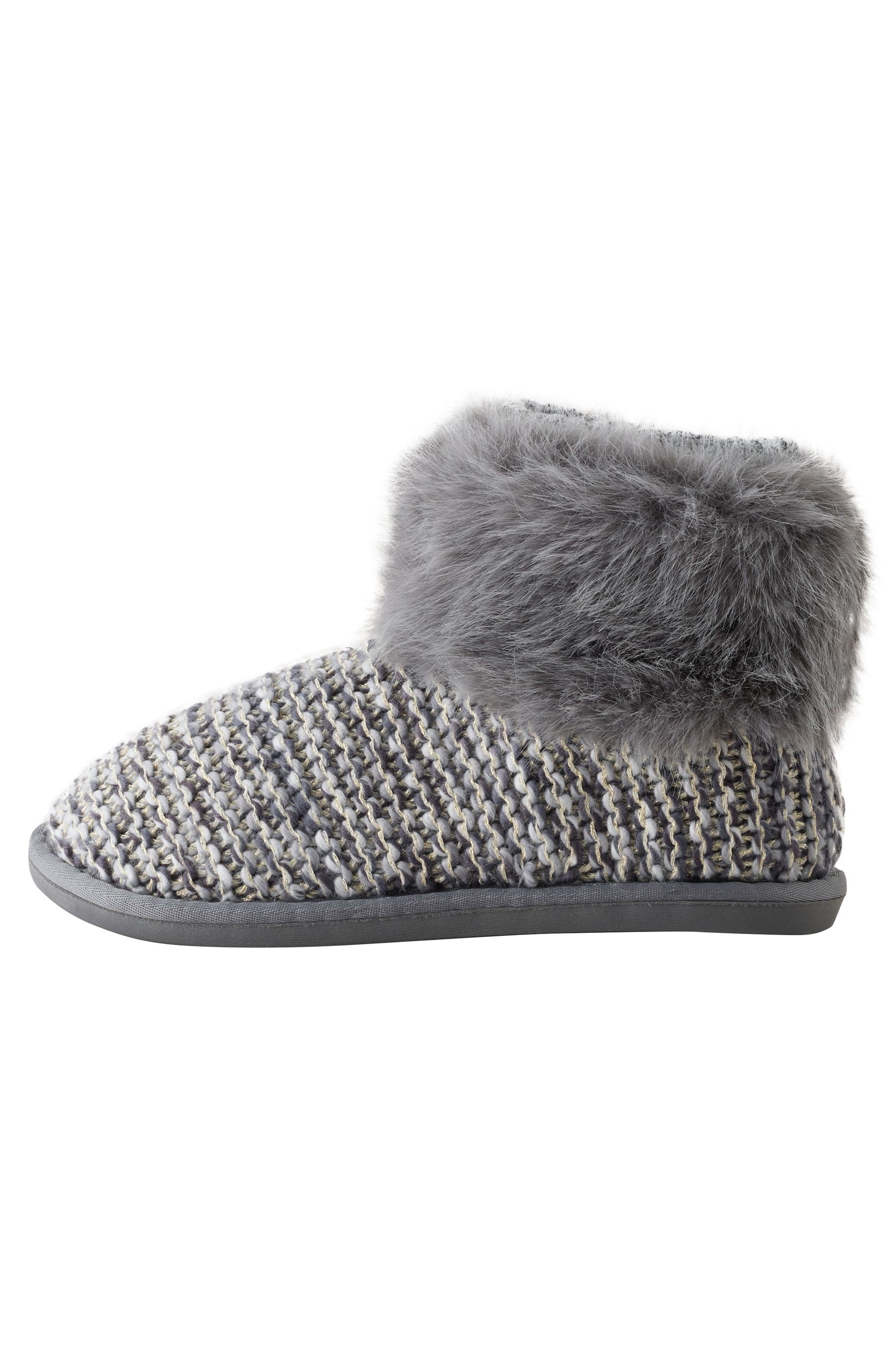 Next Hausstiefel aus Strick Hausschuh (1-tlg)