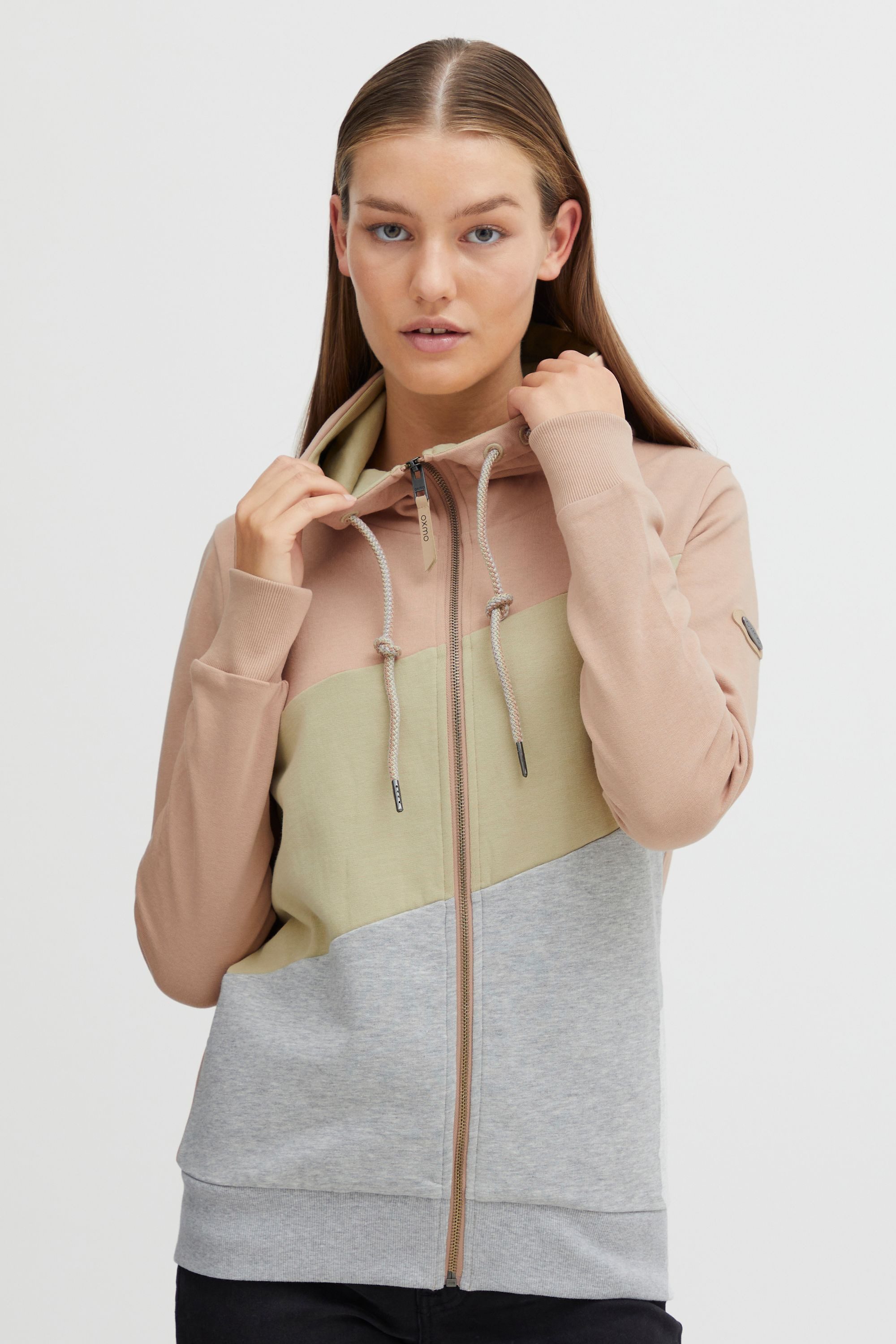 OXMO Kapuzensweatjacke OXAggi Sportliche Hoodie Sweatjacke mit zahlreichen günstig online kaufen