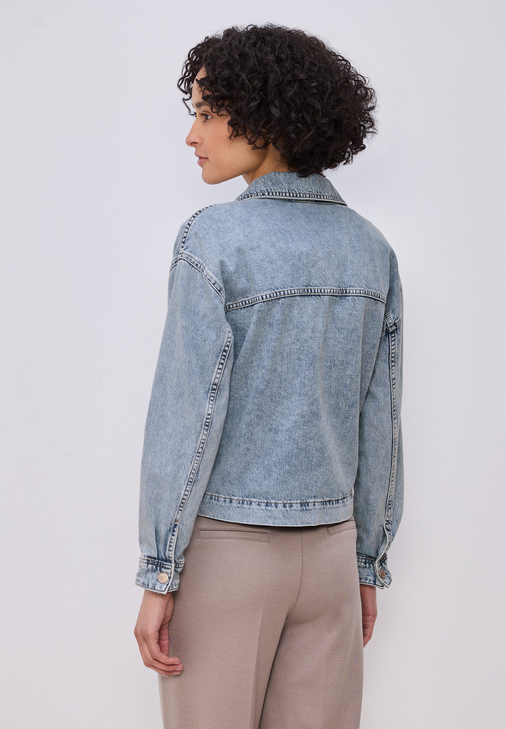 STREET ONE Jeansjacke mit großen Taschen und Hemdkragen