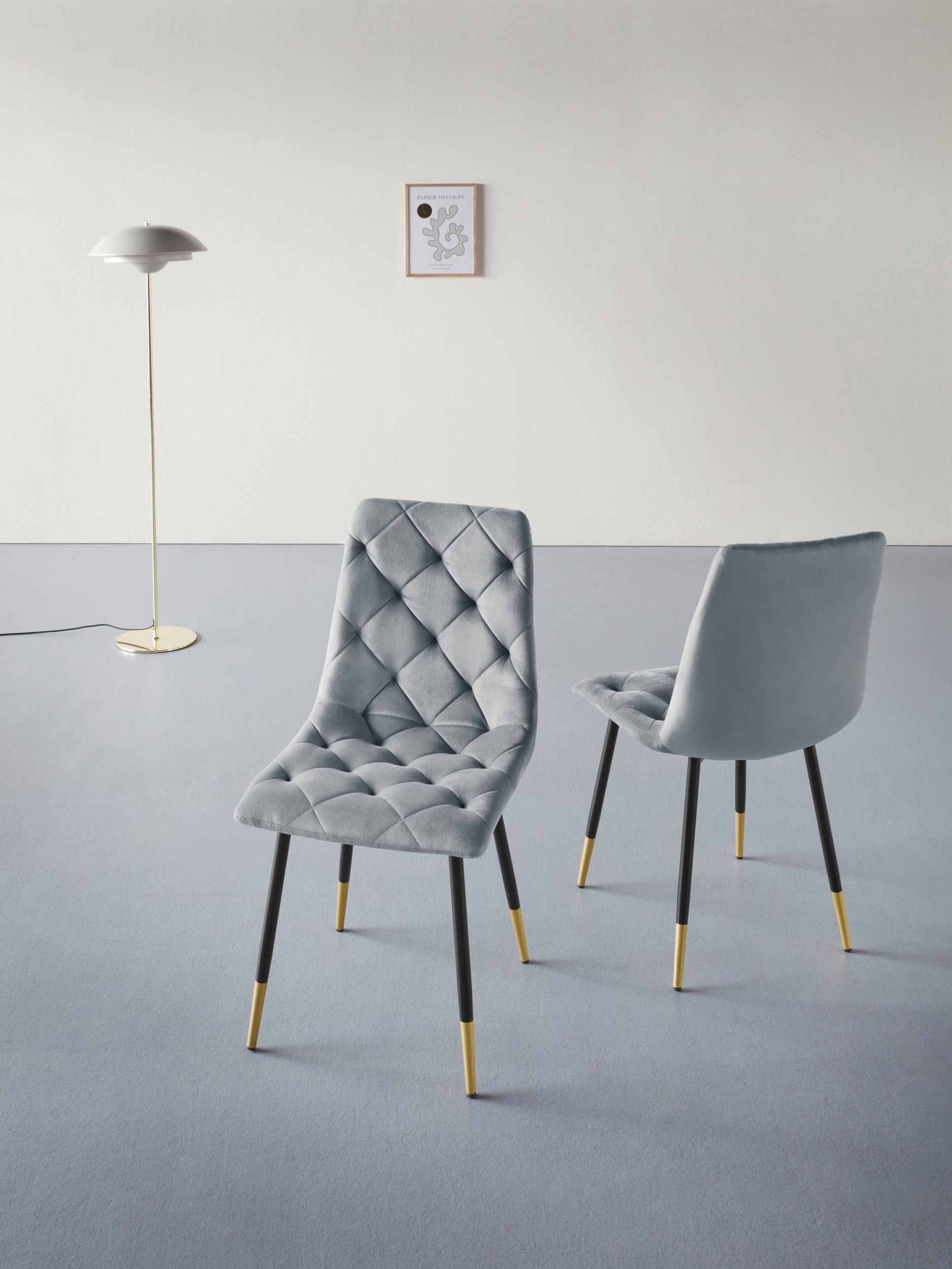loft24 Esszimmerstuhl Lilith - Essstuhl Küchenstuhl Stuhl Polsterstuhl Besucherstuhl (Set, 2 St), Bezug in Samtoptik mit Steppung, Metallbeine mit Goldakzenten