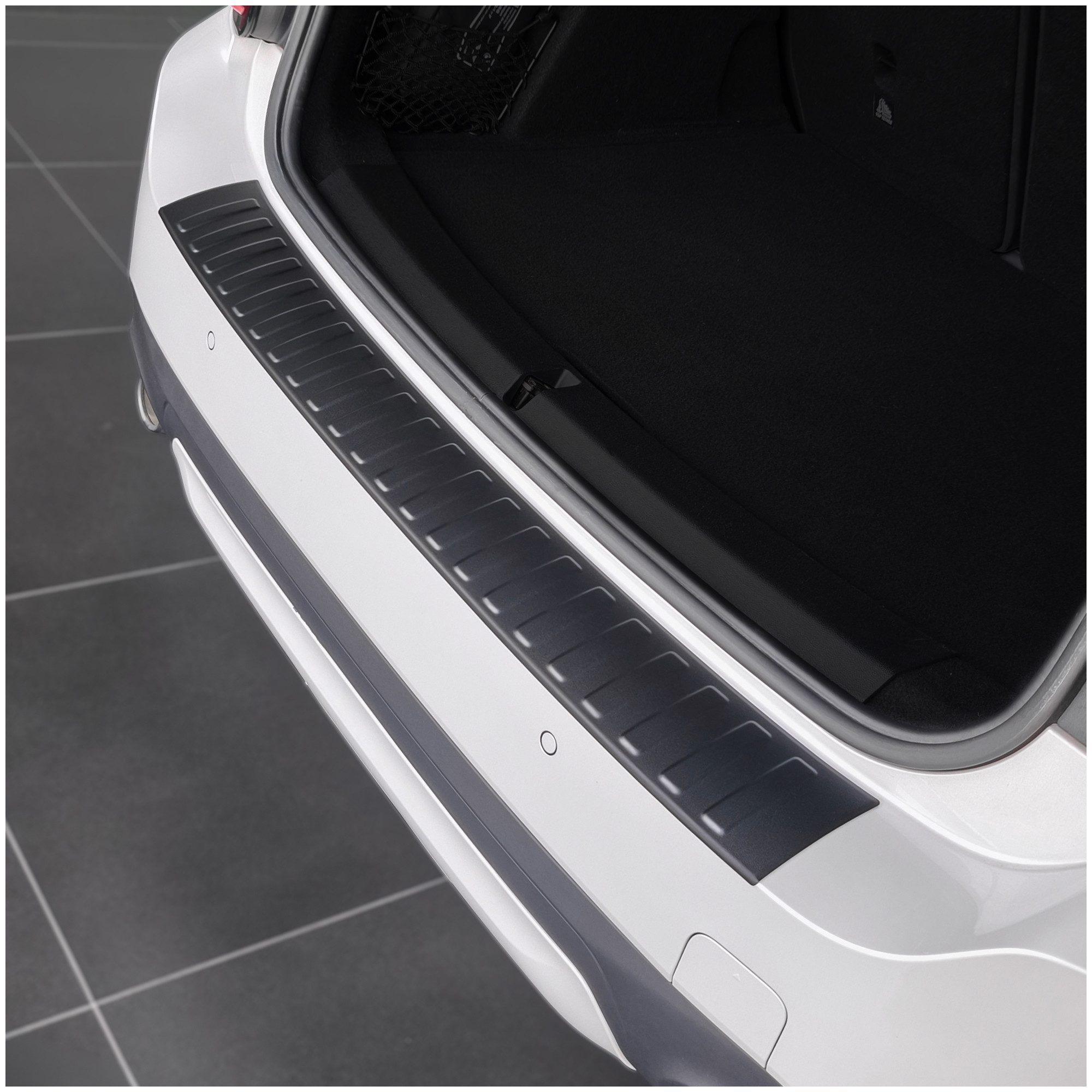tuning-art Ladekantenschutz L3170 Edelstahl passgenau für Mini Countryman F60 Facelift 2020-2023