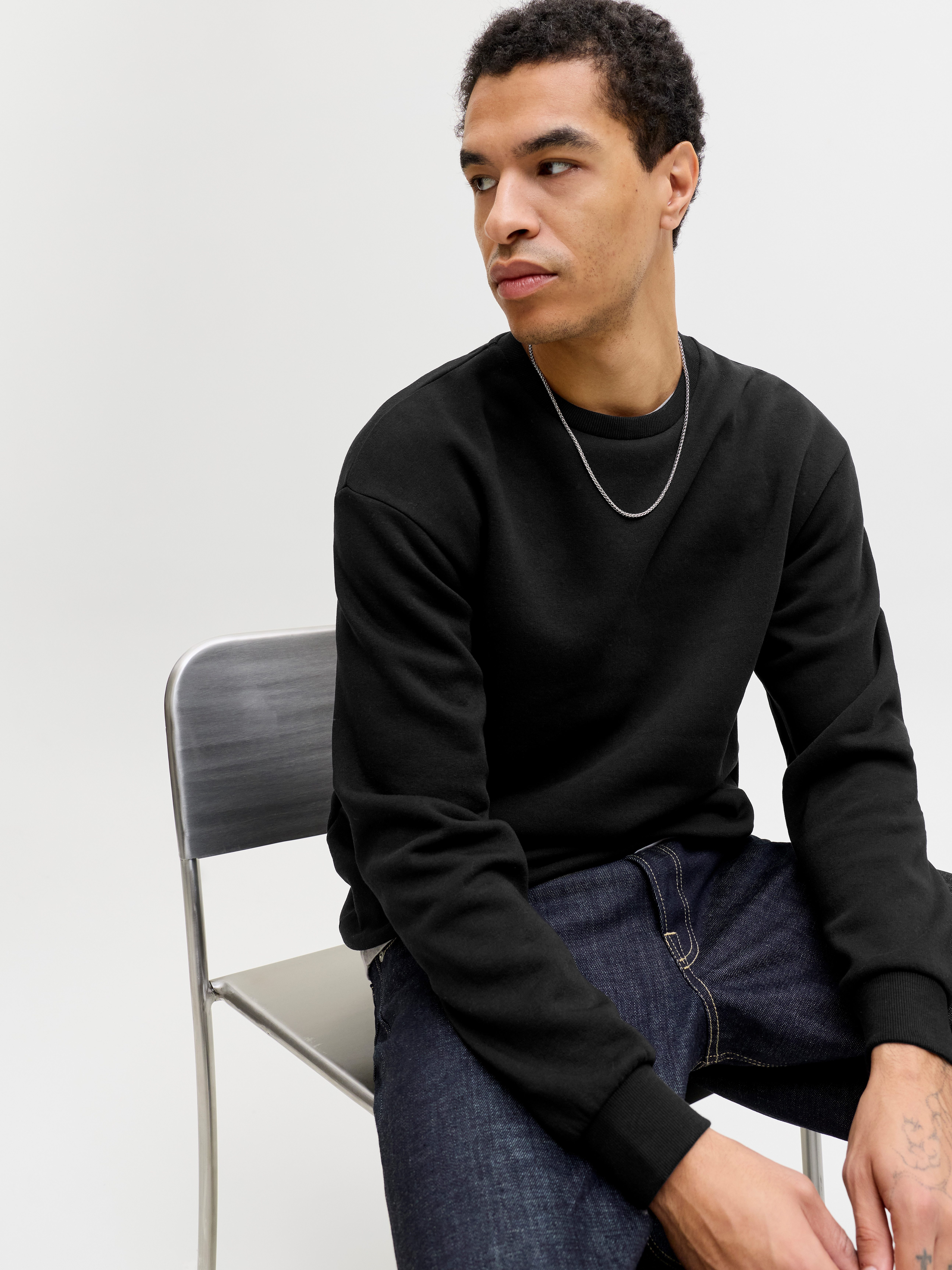 Jack & Jones Sweatshirt JJEBRADLEY mit Rippbündchen für Alltag und Freizeit Materialmix, relaxed fit – Bild 4 von 5