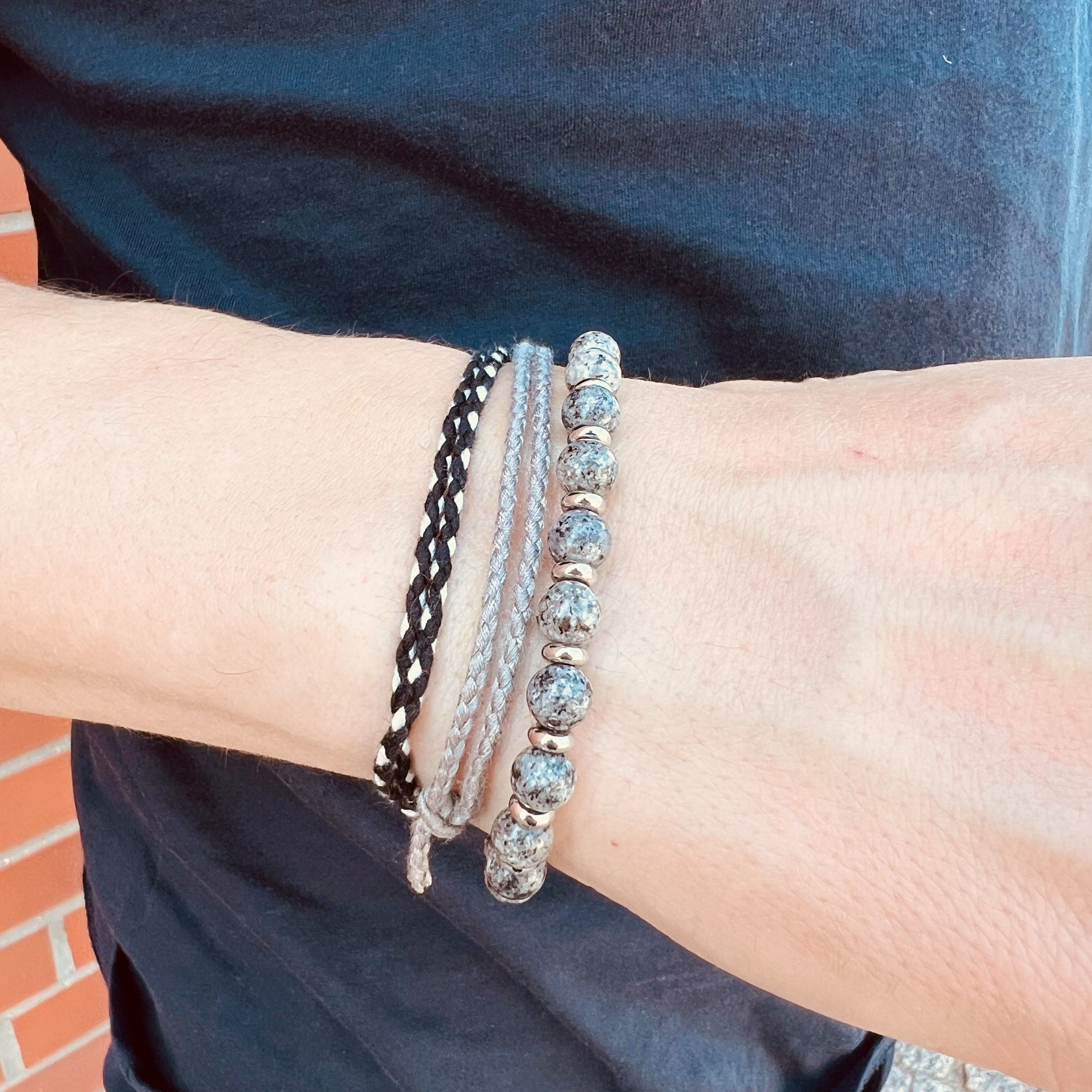 Made by Nami Armband Set Armband Herren Damen bunt mit verschiedenen Armbändern, aus Stoff und Edelstahl - Schlichtes Design - Wasserfest