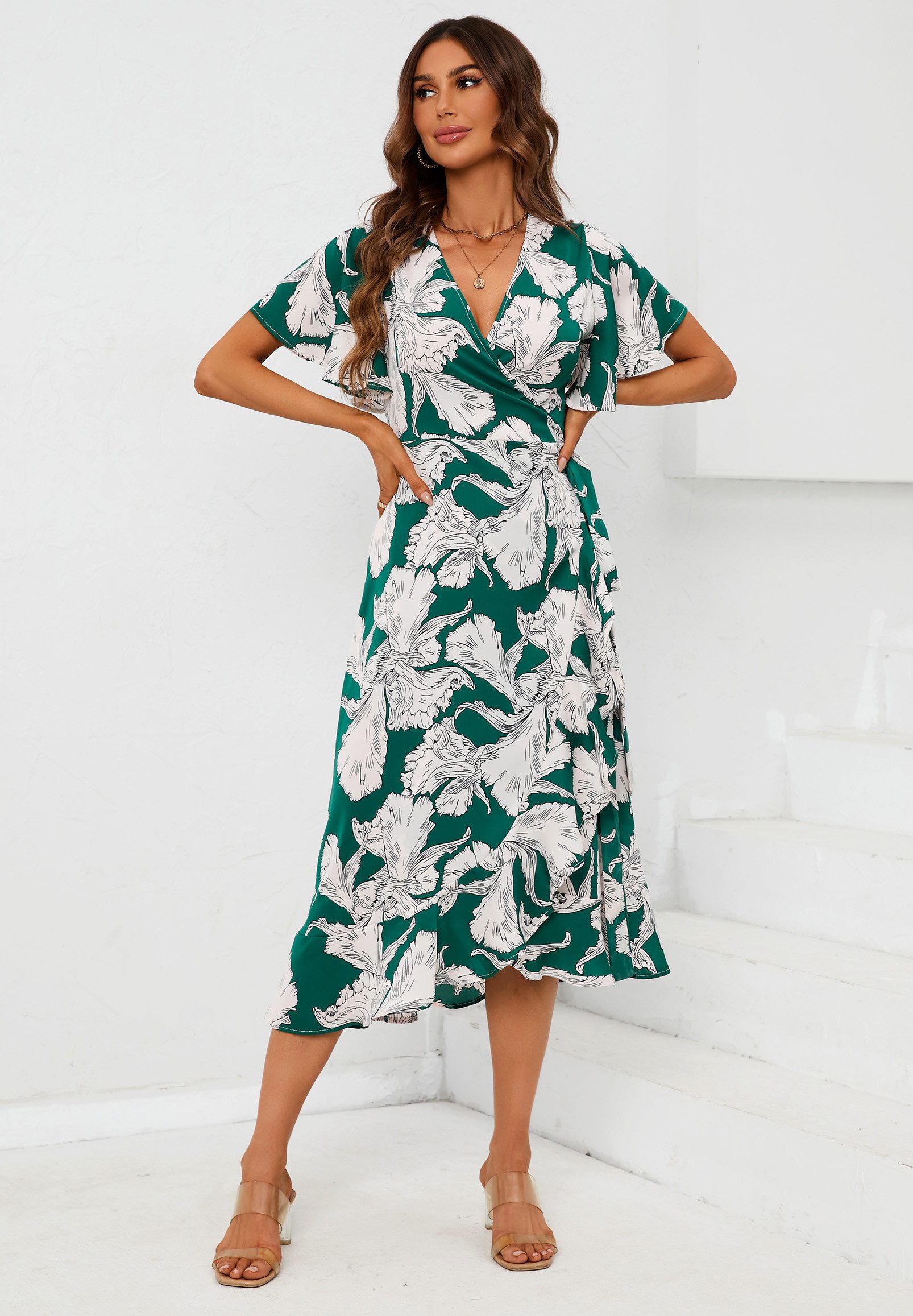 FS Collection Wickelkleid Midikleid Damen mit Engelsärmeln V-Ausschnitt Sommer Blumenkleid (XS (EU:36 / UK:8) · S (EU:38 / UK:10) · M (EU:40 / UK:12) · L (EU:42 / UK:14) · XL (EU:44 / UK:16), 4 Farben : Weiß/Gelb, Grün/Weiß, Schwarz/Weiß und Türkis/Pink) Wickelkleid mit Blumenmuster und Bindegürtel
