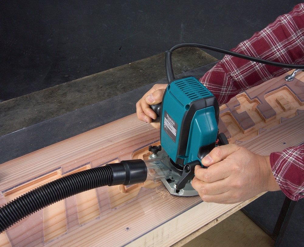 Makita Oberfräse, 900 W, RP0900J, 6/8 mm in MAKPAC 2