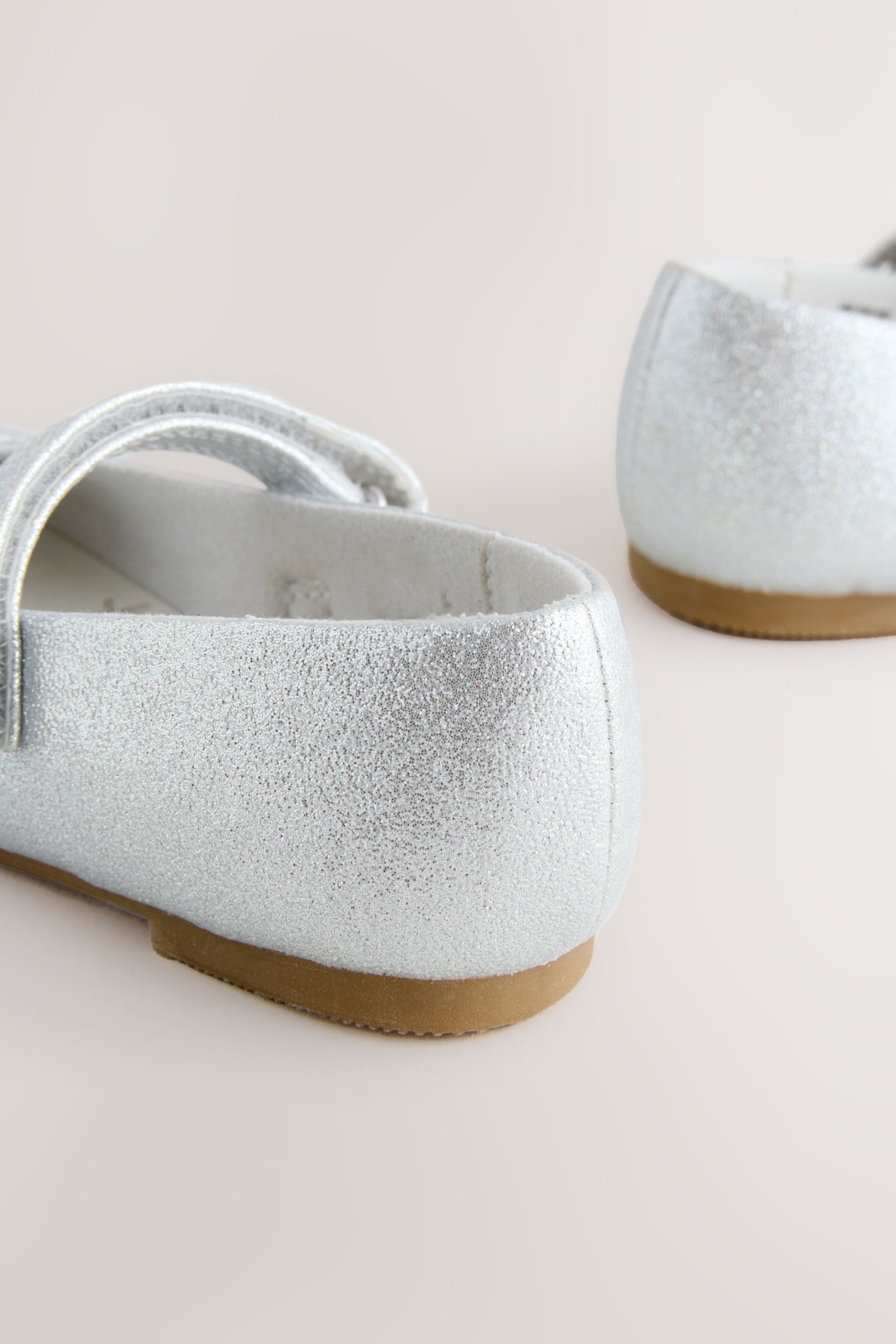 Next Festliche Mary-Janes mit Klettverschluss Mary-Jane-Schuhe – Bild 2 von 5