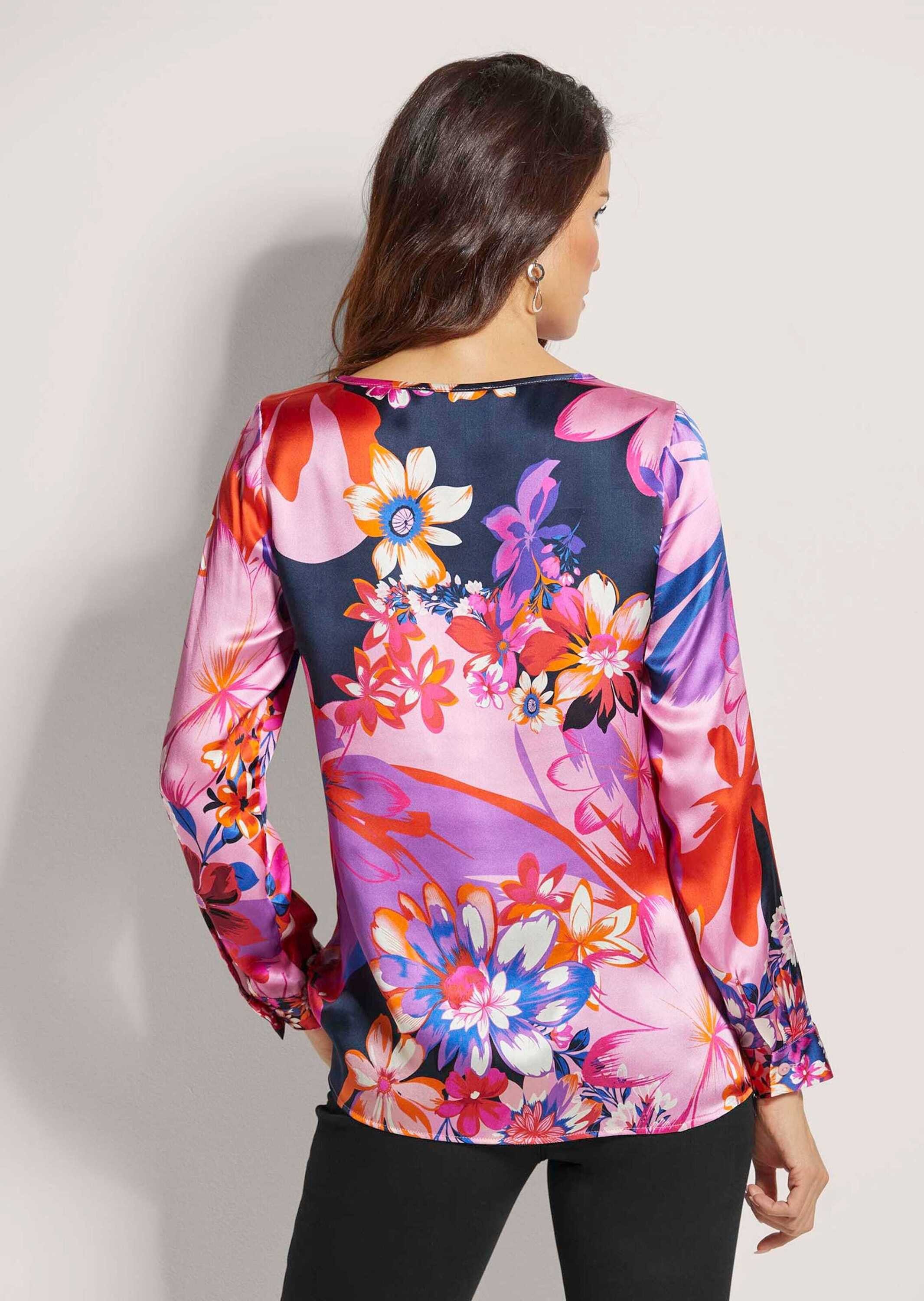 MADELEINE Langarmbluse Elegante Seidenbluse mit floralem Print Florales Design und U-Boot-Ausschnitt setzen Akzente