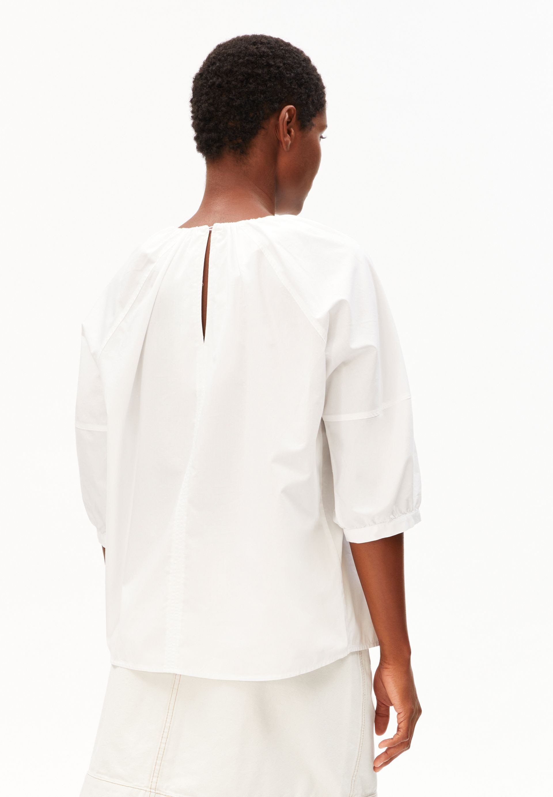 Armedangels Kurzarmbluse POPLIN BALLOON Bluse aus 100% Bio-Baumwolle Loose Fit – Bild 4 von 5