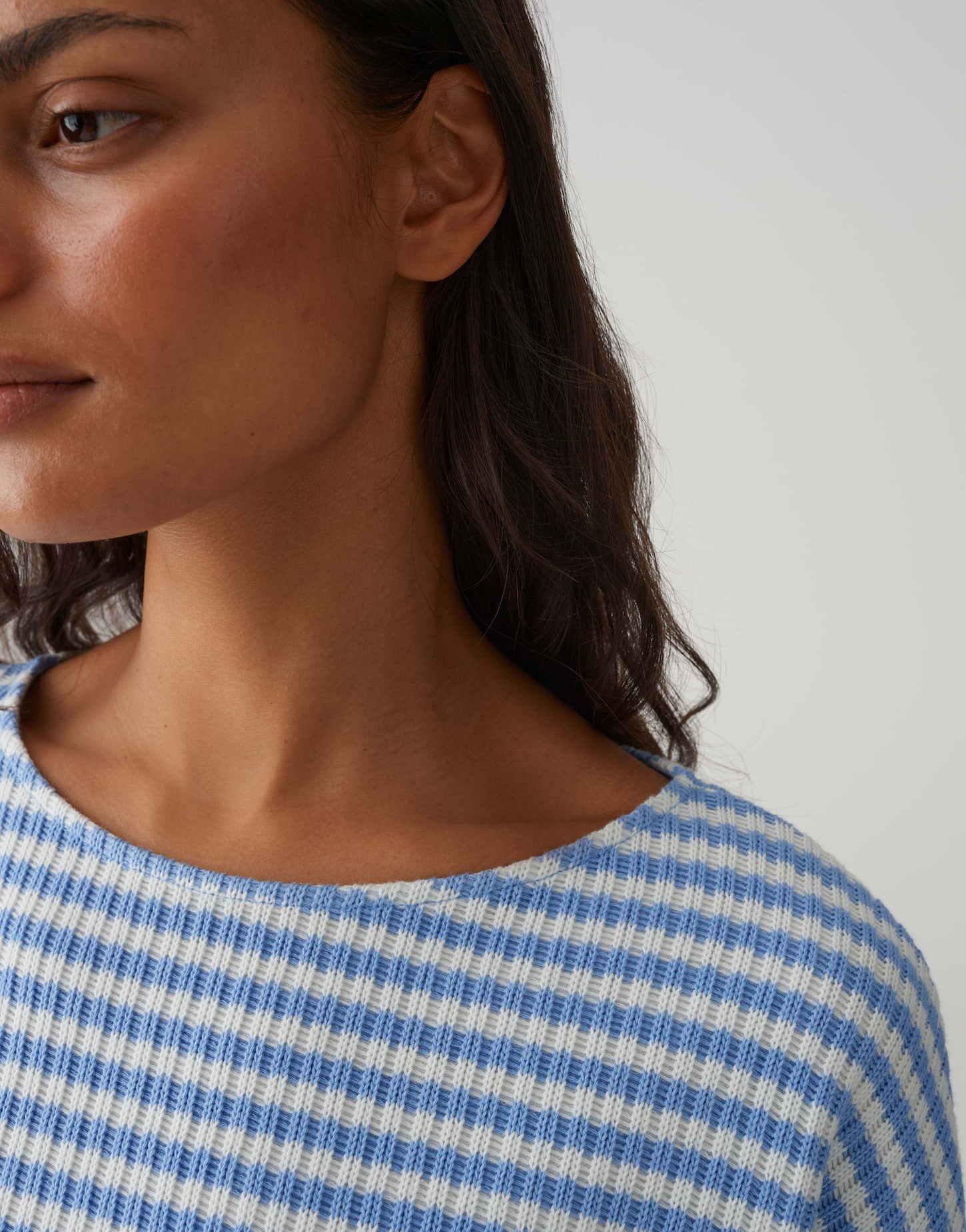 OPUS Sweatshirt GRESH in Strickoptik Lockere Passform, schmal zulaufender Schnitt, überschnittene Schulter