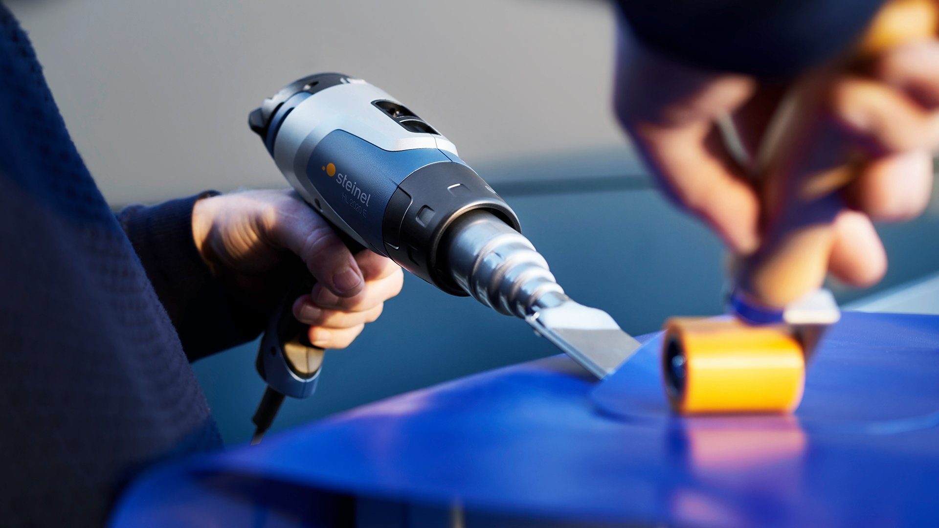 Thumbnail - steinel Heißluftgebläse HL 2020 E, bis max. 630,00 °C, 2200 W Heißluftfön, LCD-Display Resthitzeanzeige, rutschfest