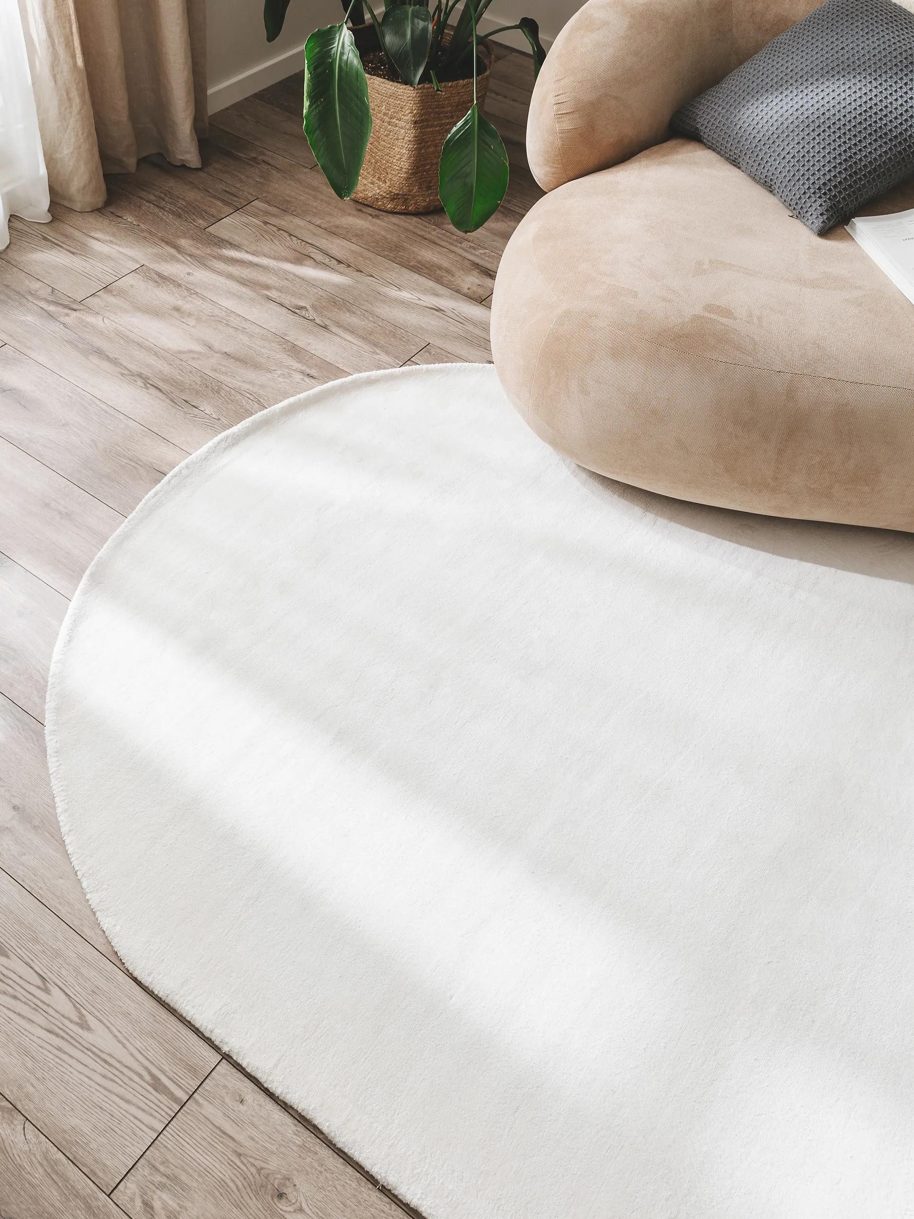 benuta Teppich Nela, oval, Höhe: 6 mm, Viskoseteppich,Teppich Wohnzimmer, Schlafzimmer, Esszimmer, Flur, Cozy