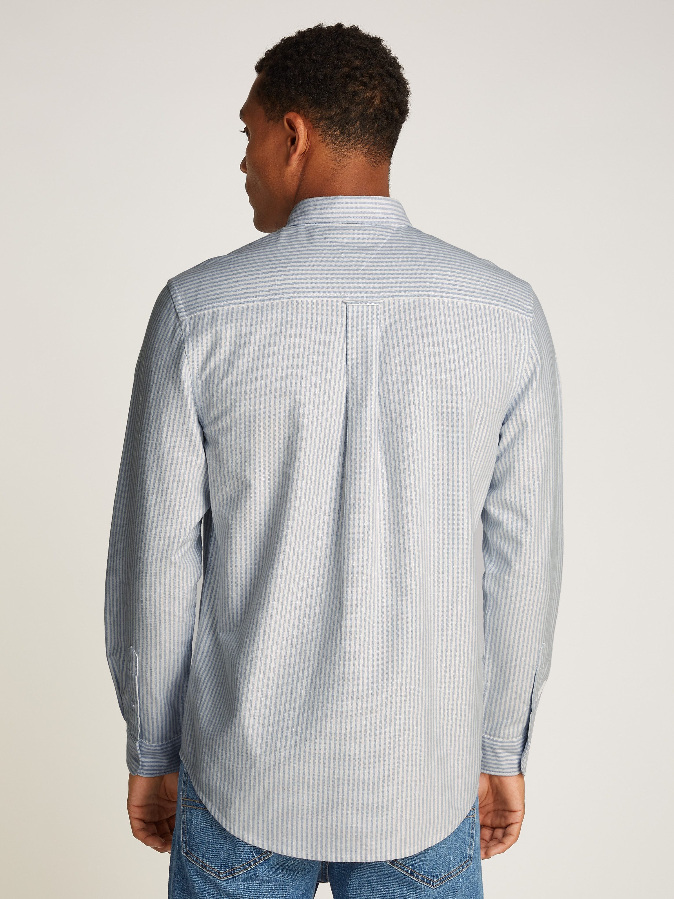 Tommy Jeans Langarmhemd TJM STRIPE OXFORD SHIRT EXT mit Logostickerei günstig online kaufen
