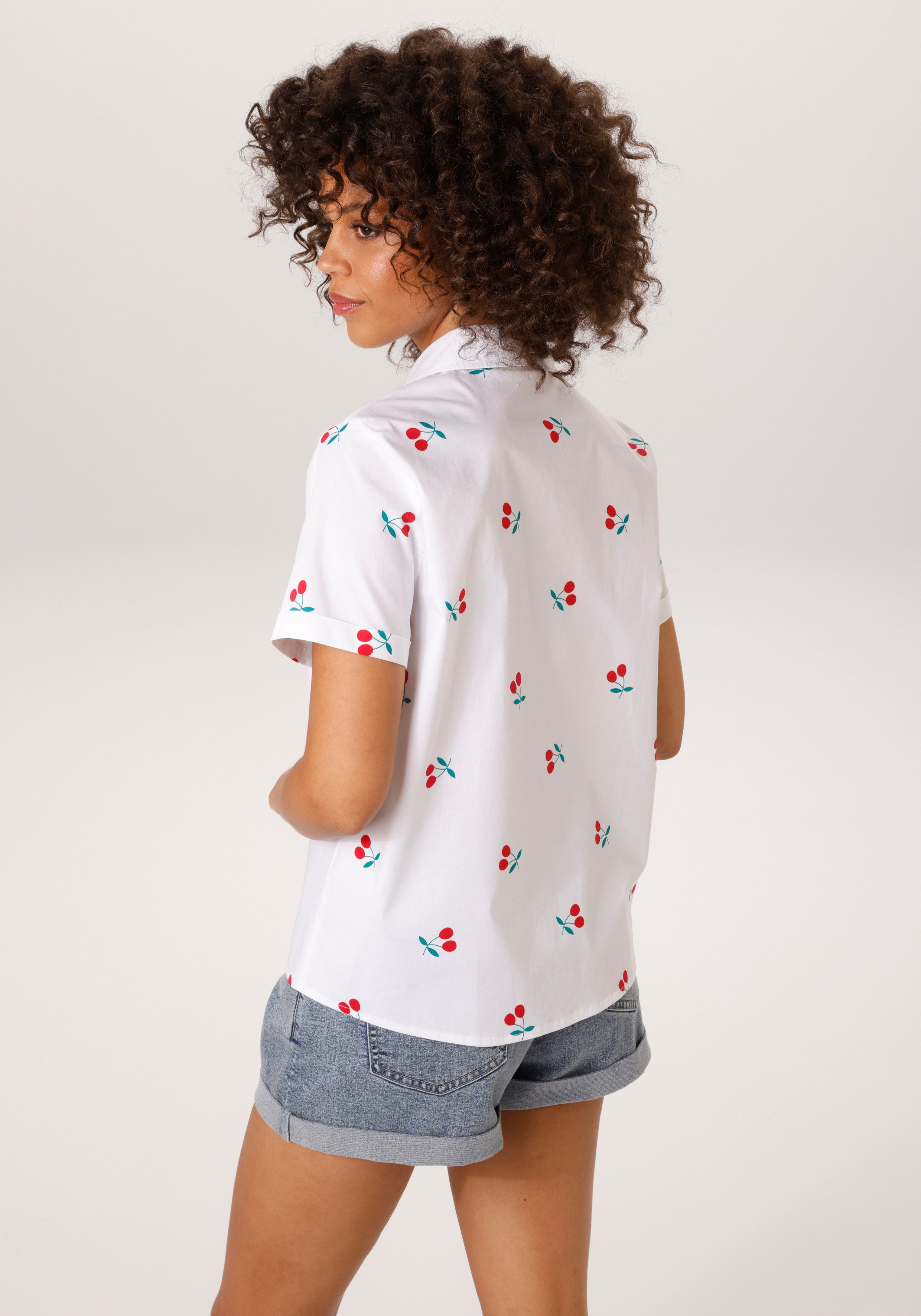 Aniston CASUAL Hemdbluse allover mit grafischen Kirschen bedruckt - NEUE KO günstig online kaufen
