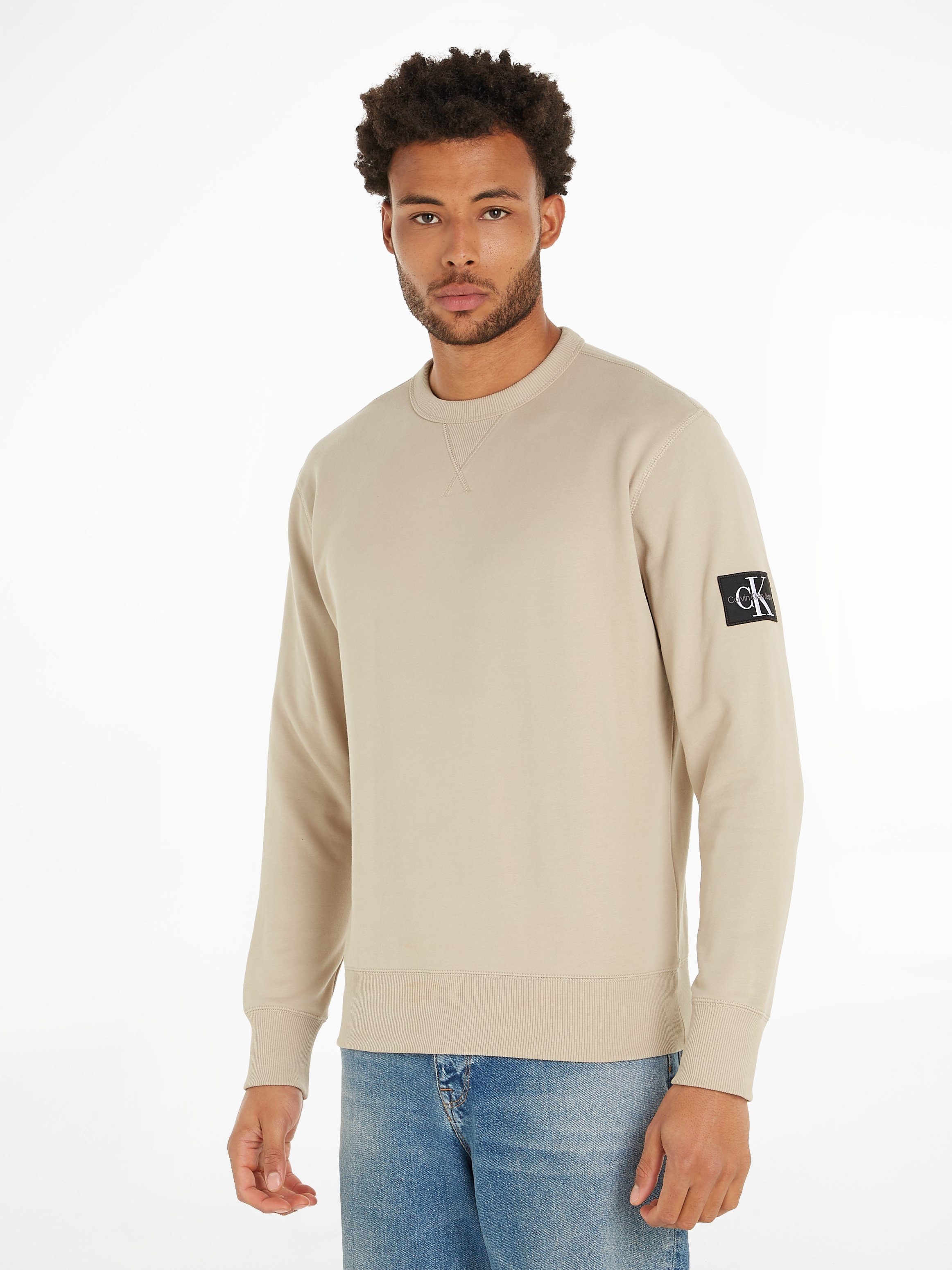 Calvin Klein Jeans Sweatshirt BADGE CREW NECK mit Logopatch Plaza Taupe