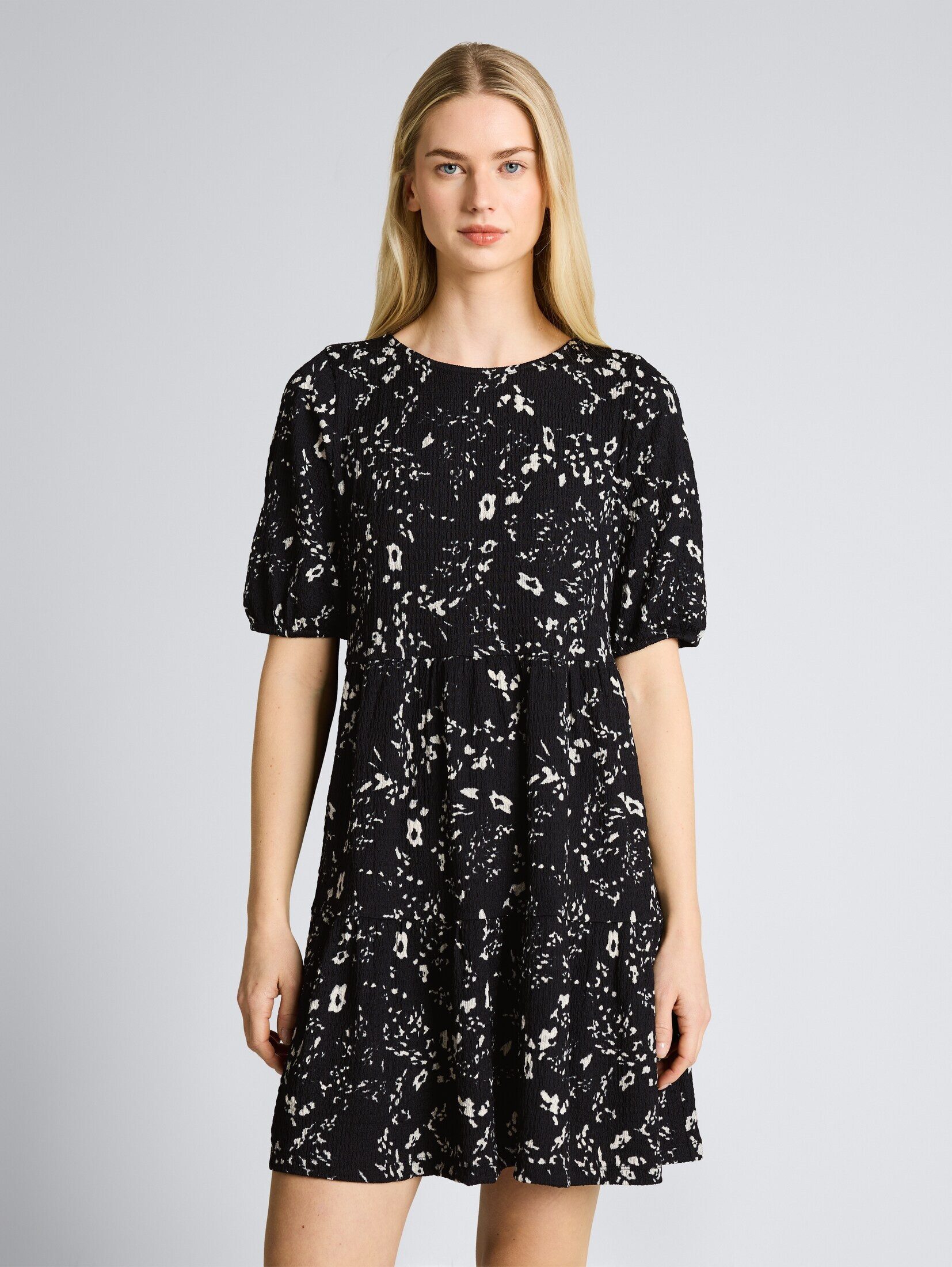 TOM TAILOR Denim Sommerkleid Kleider & Jumpsuits Crinkle Mini-Kleid mit Blumenmuster