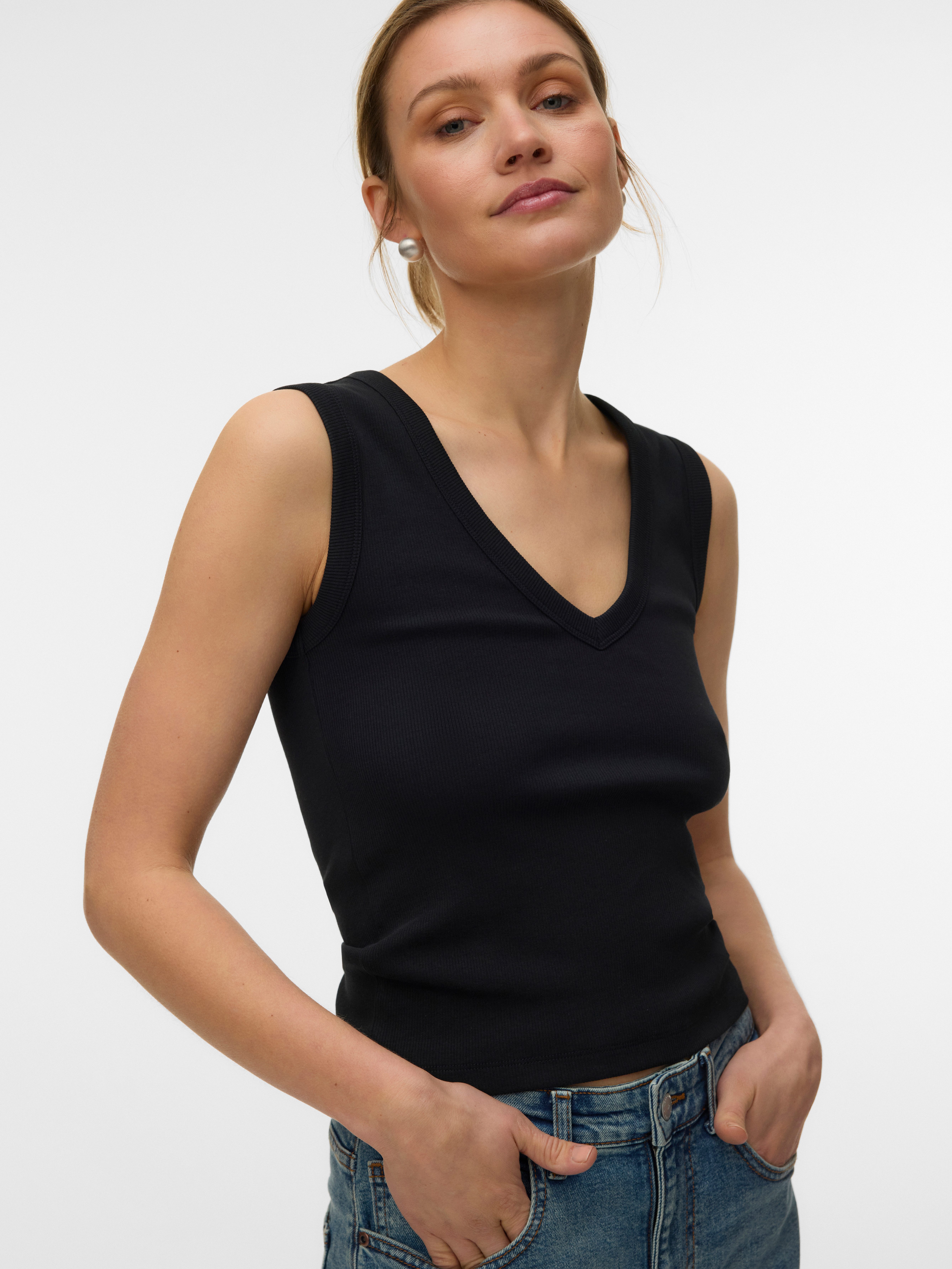 Vero Moda V-Shirt VMCHLOE SHORT DEEP V-NECK TOP JRS NOOS Baumwollmischung, regular fit