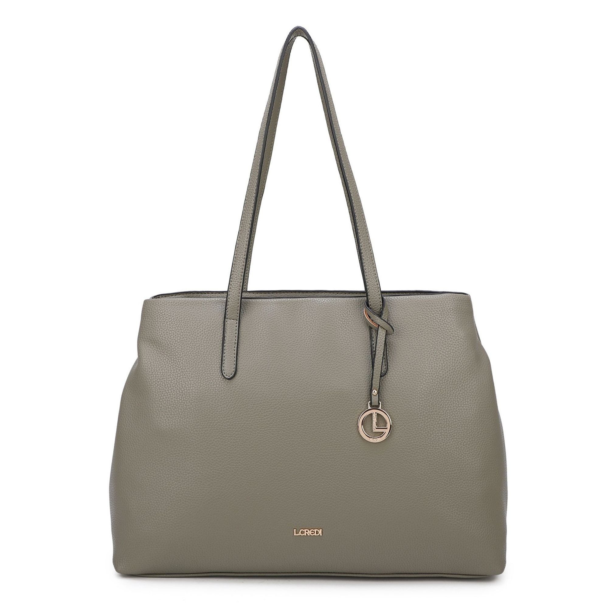 Shopper Polly