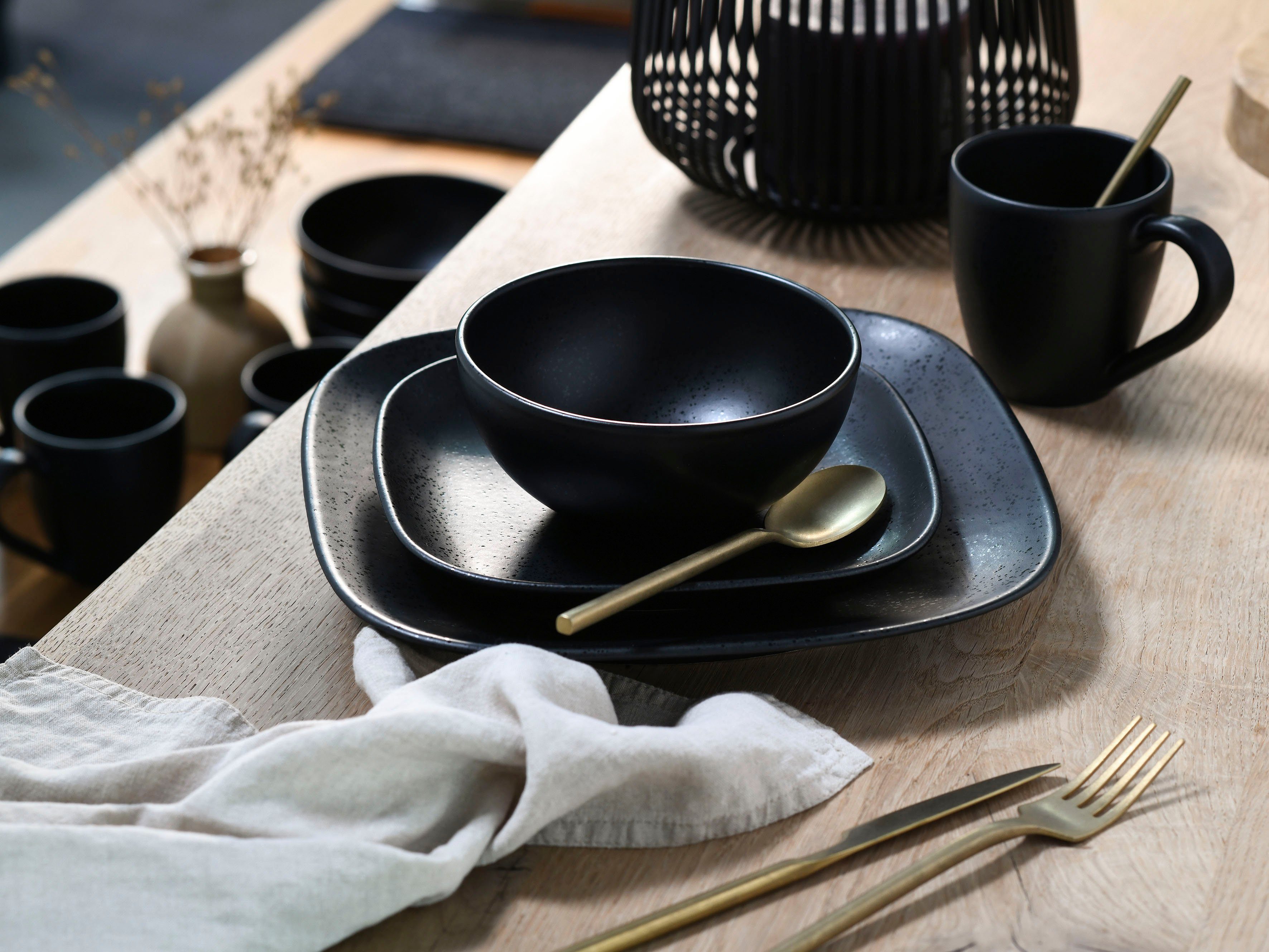 CreaTable Kombiservice Magic Black Square (16-tlg), 4 Personen, Steinzeug, Spezialglasur mit glänzenden Sprenkeln