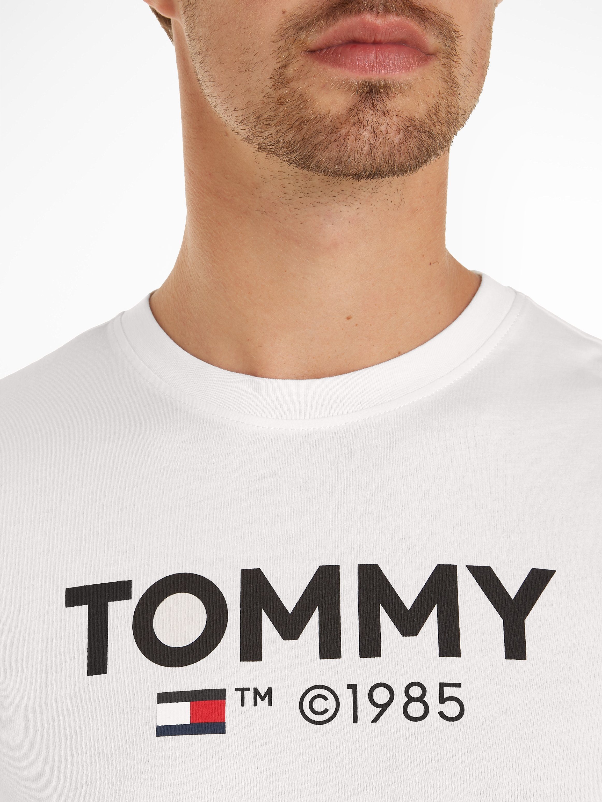 mit TEE 2PACK T-Shirt auf Jeans Brust Black Druck DNA S/S der TJM großem TOMMY Tommy Hilfiger SLIM Tommy White /