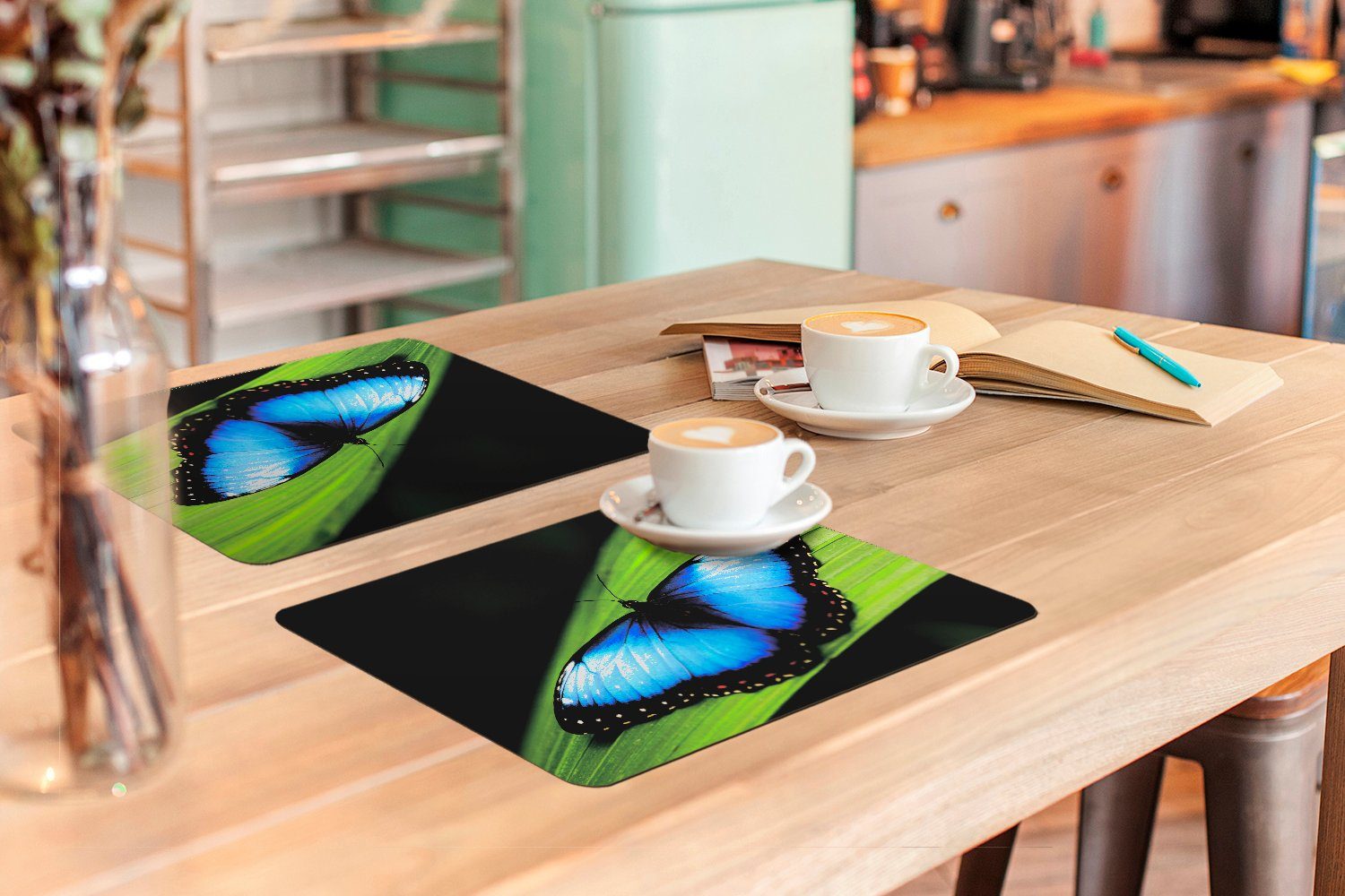 Platzset, Morpho Schmetterling auf Blatt, MuchoWow, Platzmatte, Schmutzabweisend Tischmatten, (6-St), Platzset, Platzdecken