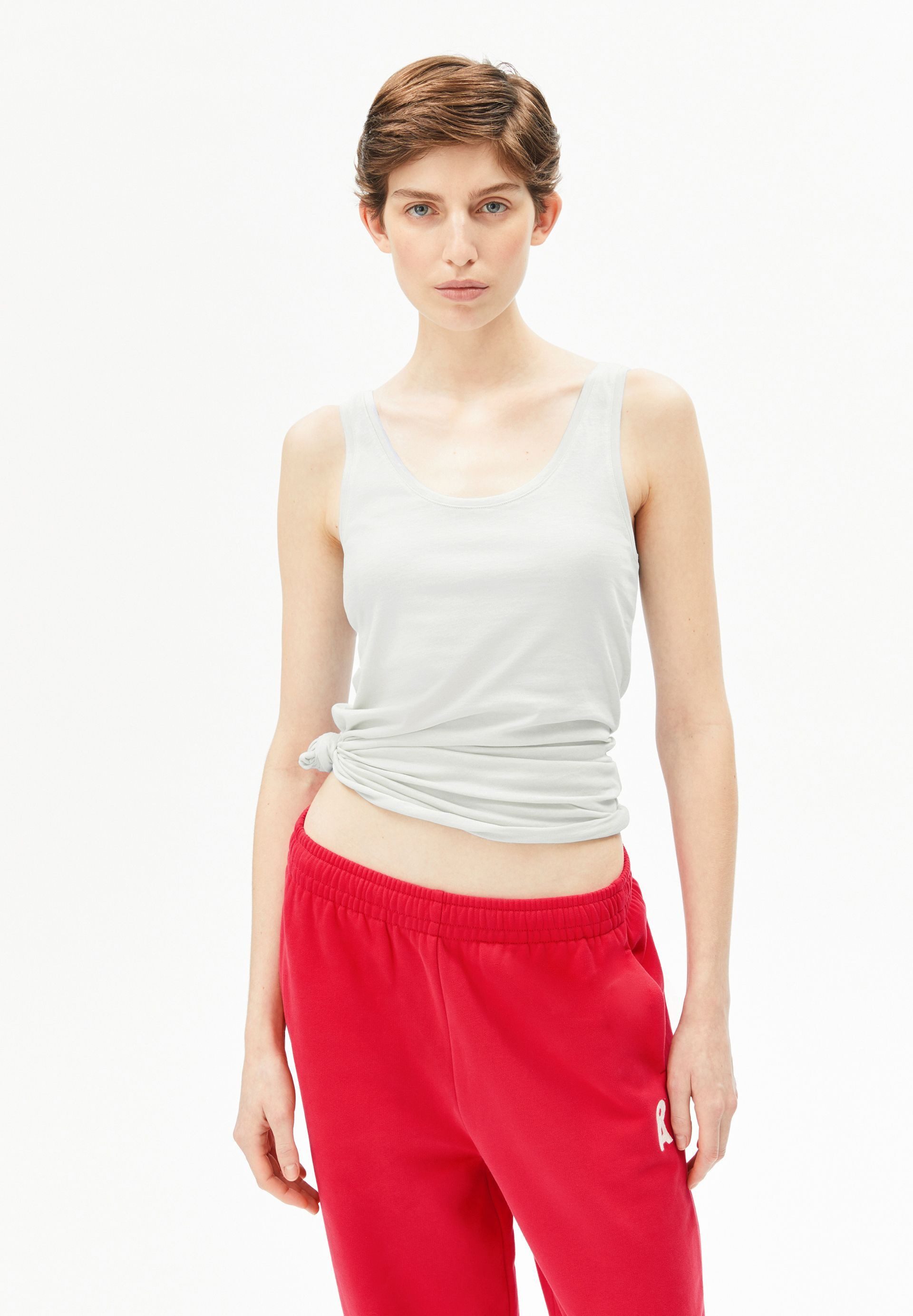 Armedangels Shirttop SINGLE JERSEY Top aus Bio-Baumwolle (Slim Fit) Tiefer Rundhalsausschnitt