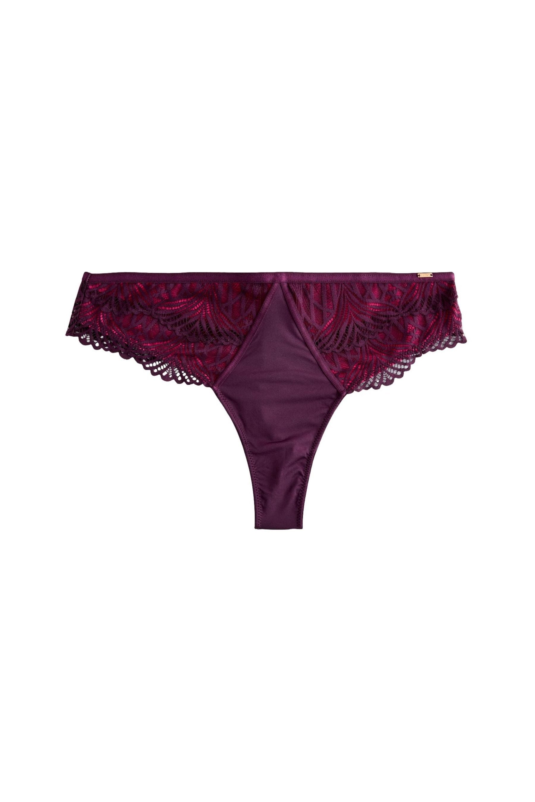 String Lipsy Tanga mit geometrischer Spitze