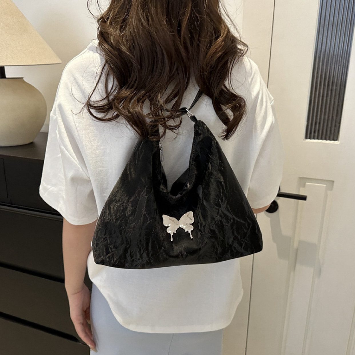 Super Solu Schultertasche Multifunktionale Damen Tasche 3-in-1 mit Schmetterling & Kette (Stück, 1-tlg., B/H/T30/26,5/9cm), 3 Tragemöglichkeiten: Rucksack, Schu – Bild 3 von 5