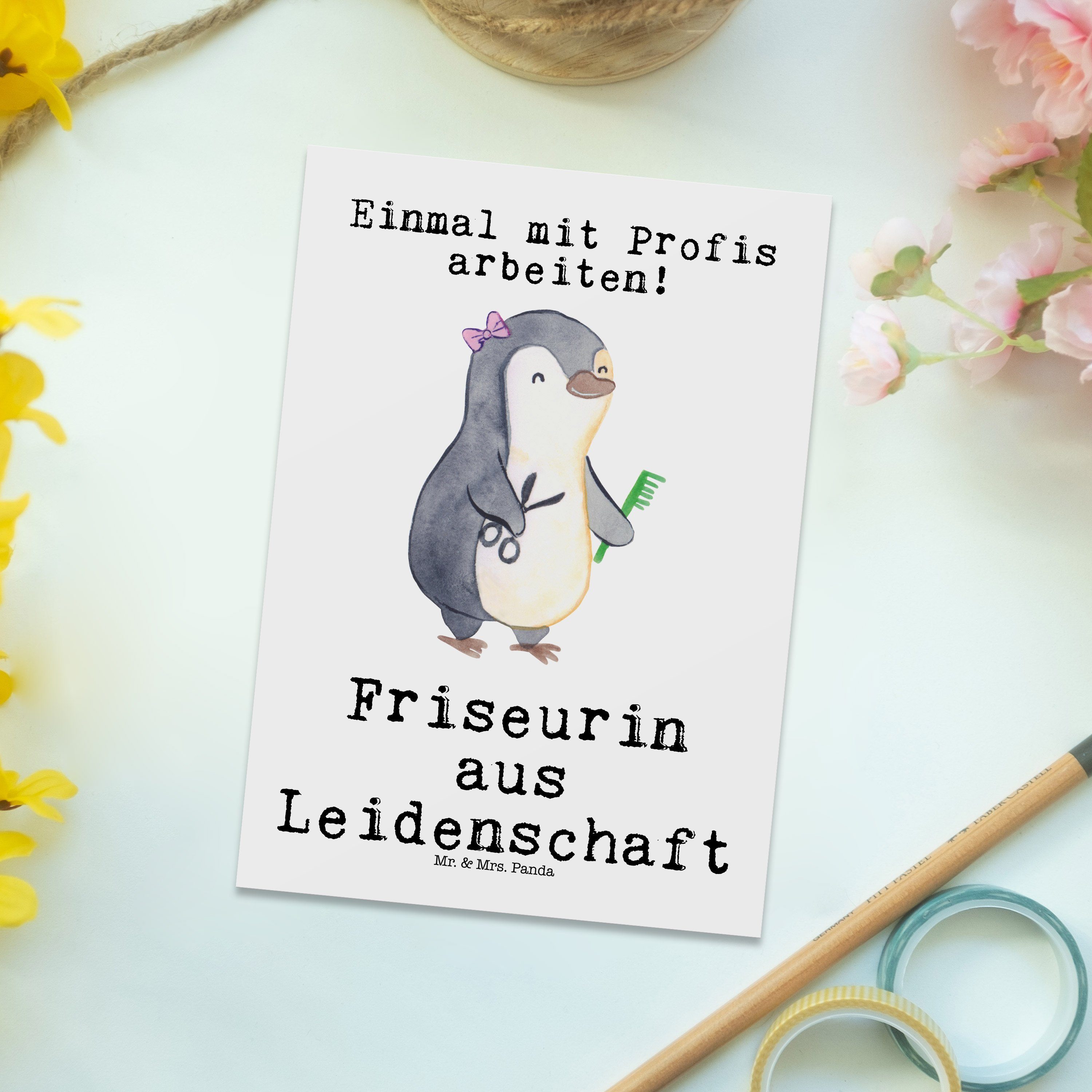 Haarstylis - Mr. Panda Friseurin Weiß aus Mrs. Geschenk, Frisur, - neue Postkarte Leidenschaft &