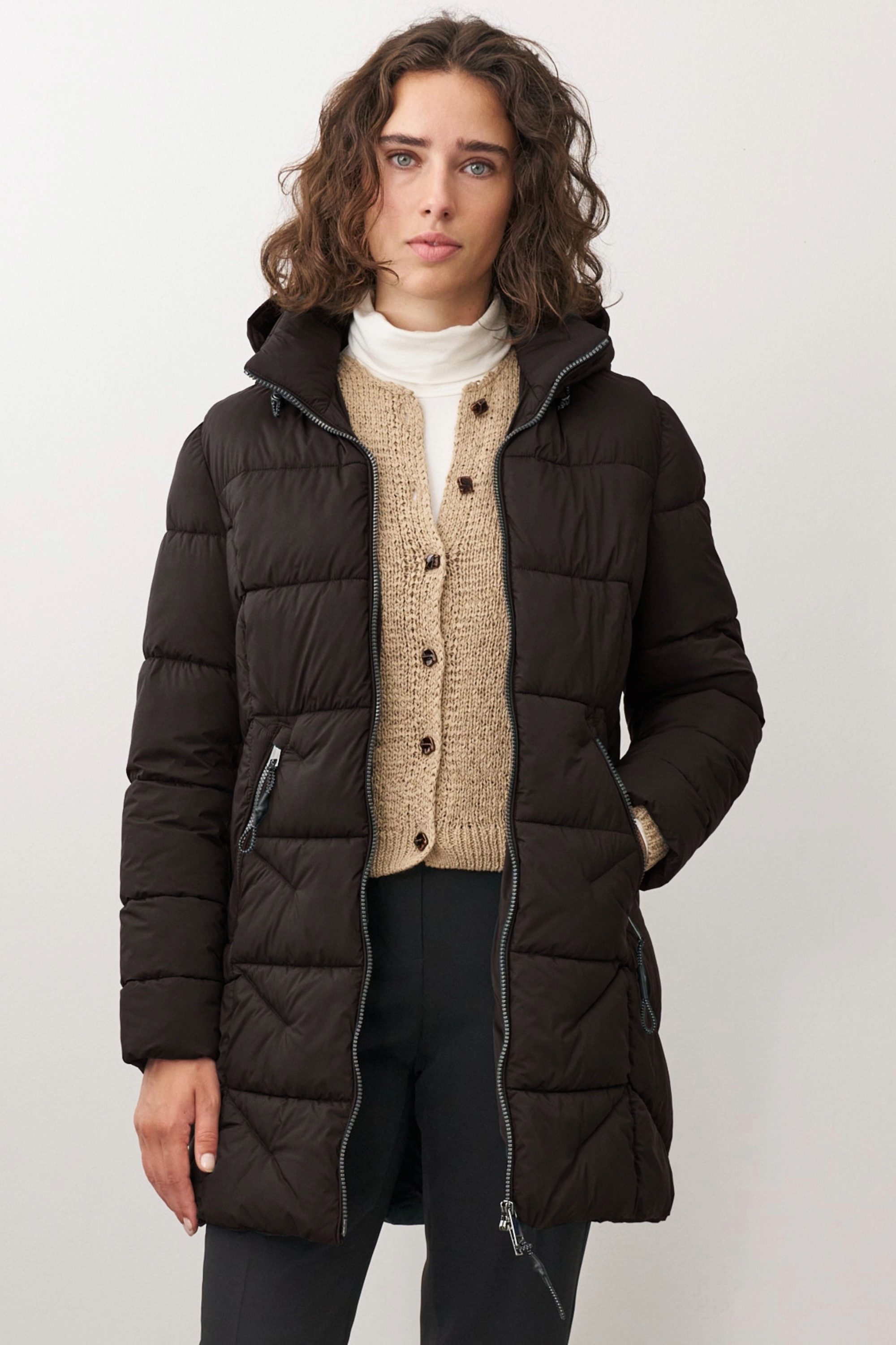 ONUA Winterjacke leichter Steppmantel oder Wintermantel mit abnehmbarer Kapuze