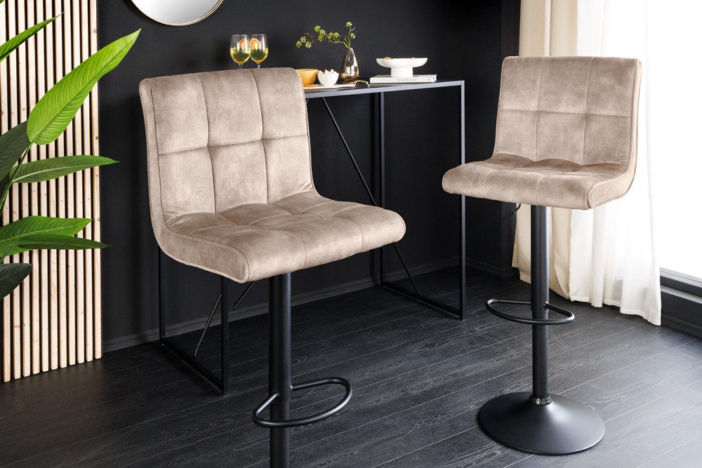 riess-ambiente Barhocker MODENA champagner beige / schwarz - Samt, Metall, günstig online kaufen