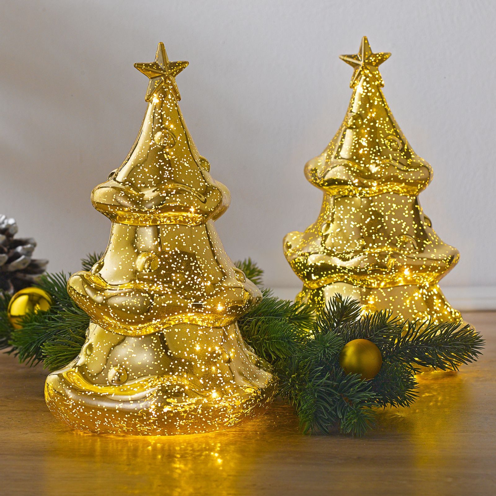 3PAGEN Kugelleuchte Tischleuchte in Tannenform Weihnachtsbaum Tannenbaum leuchtend Dekorat