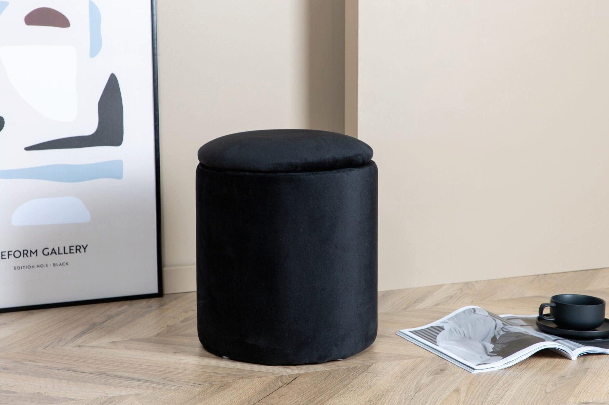 Venture Home Pouf