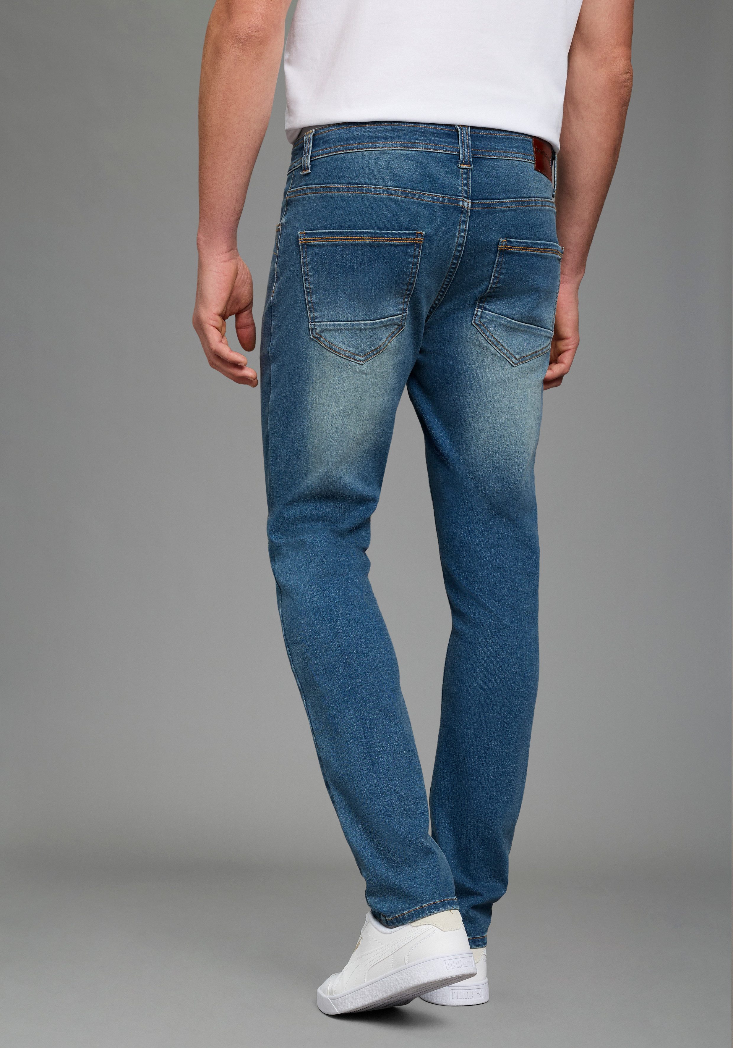 Bruno Banani Slim-fit-Jeans Grady schmale Beinweite, niedrige Leibhöhe, fig günstig online kaufen