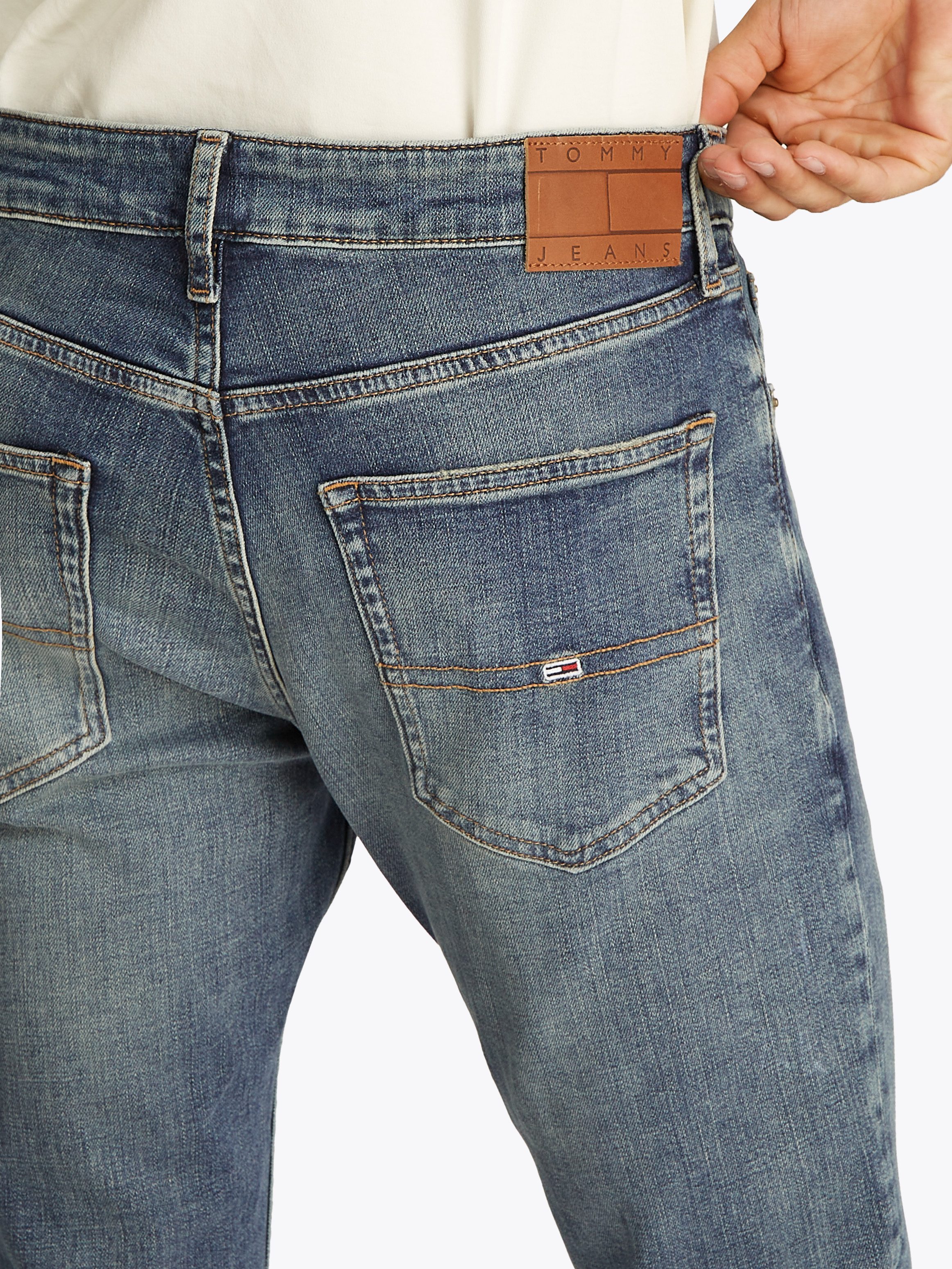 Tommy Jeans Slim-fit-Jeans Scanton Slim mit niedrigerer Leibhöhe, 5-Pocket-Stil – Bild 5 von 5