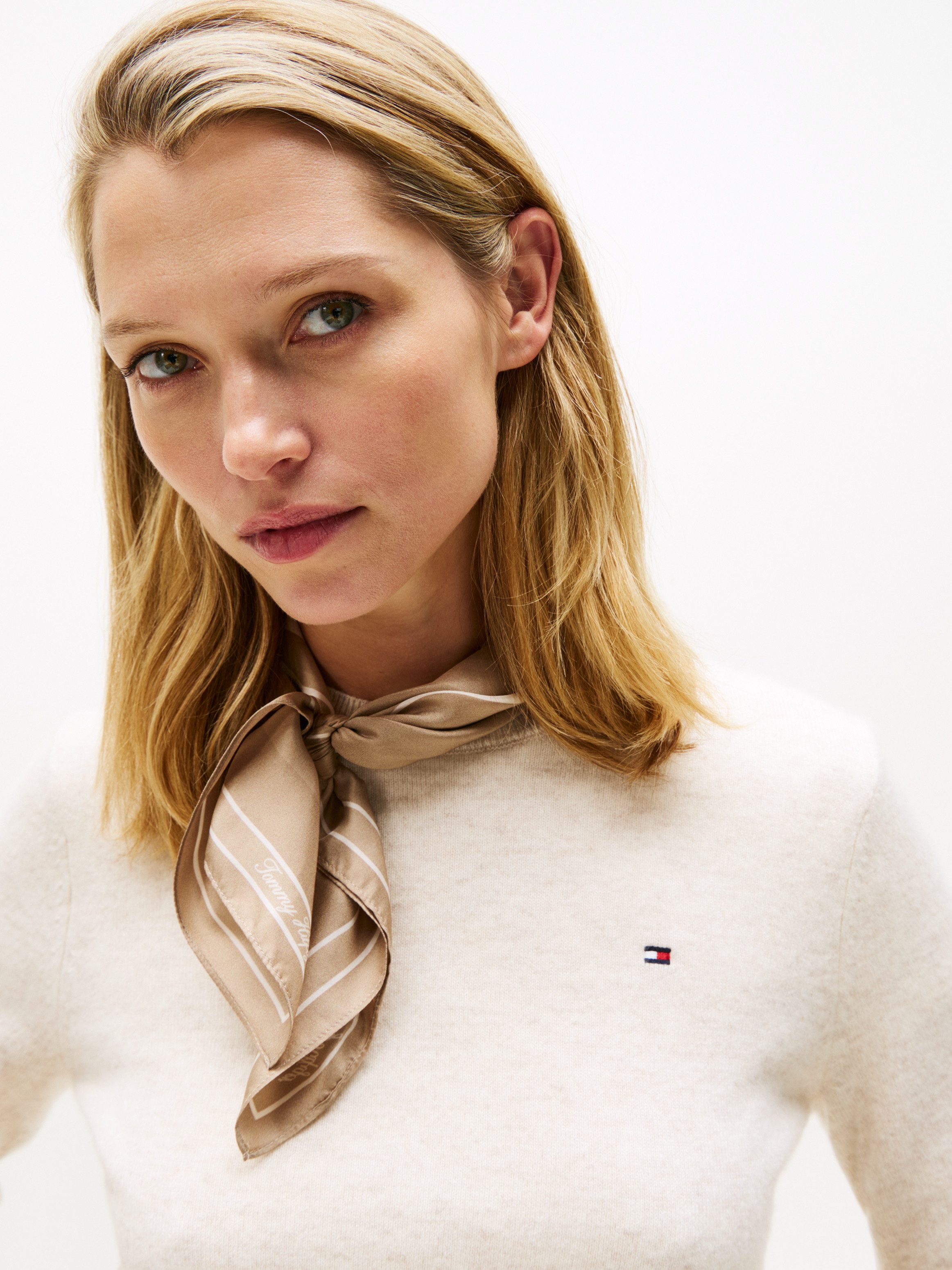 Tommy Hilfiger Halstuch TH HERITAGE SCRIPT SILK SCARF, quadratisch, aus rei günstig online kaufen