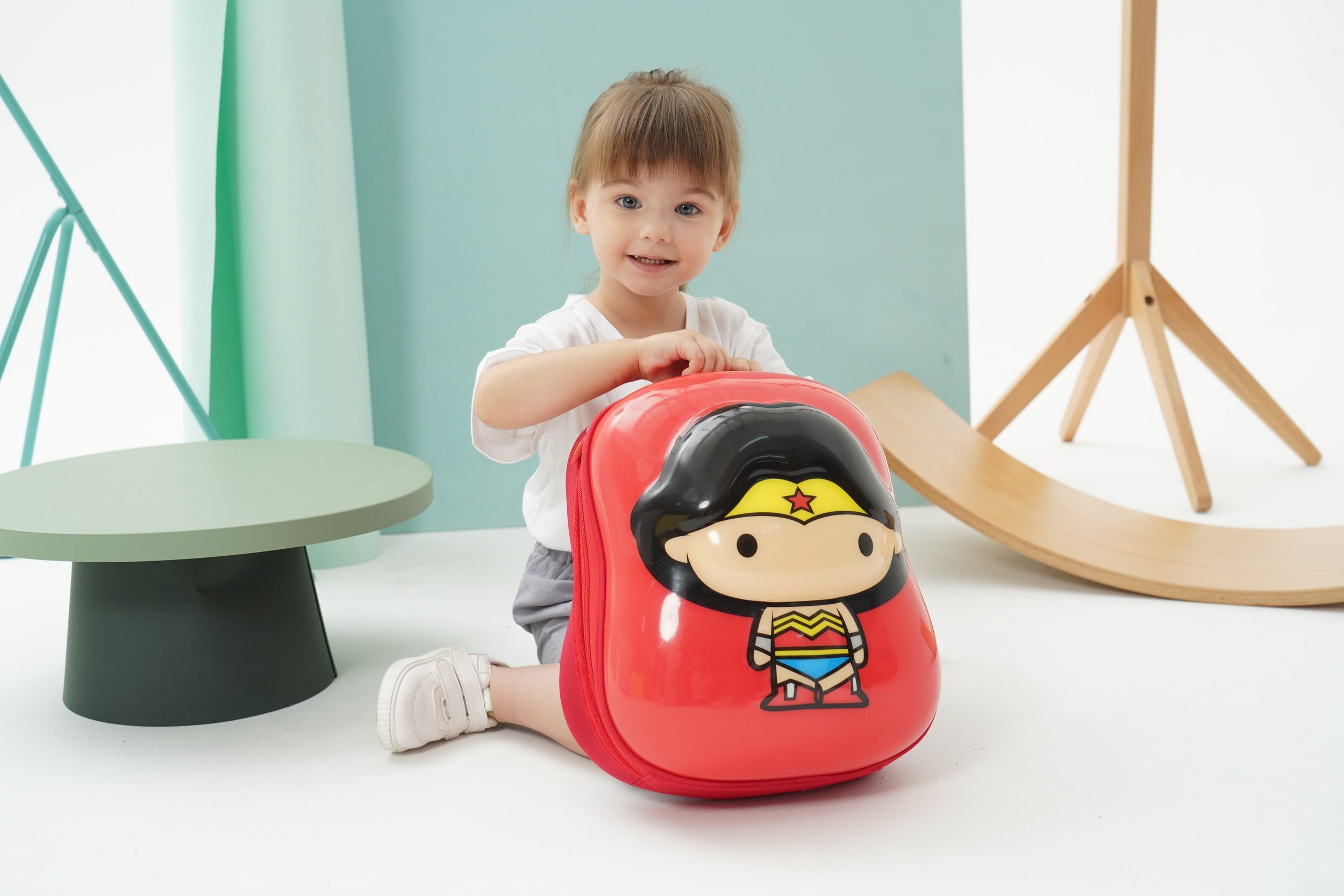 Ridaz Kids Travel Case Kinderrucksack Superhelden Justice League Wonder Woman CAPPE, 5 L Fassungsvermögen