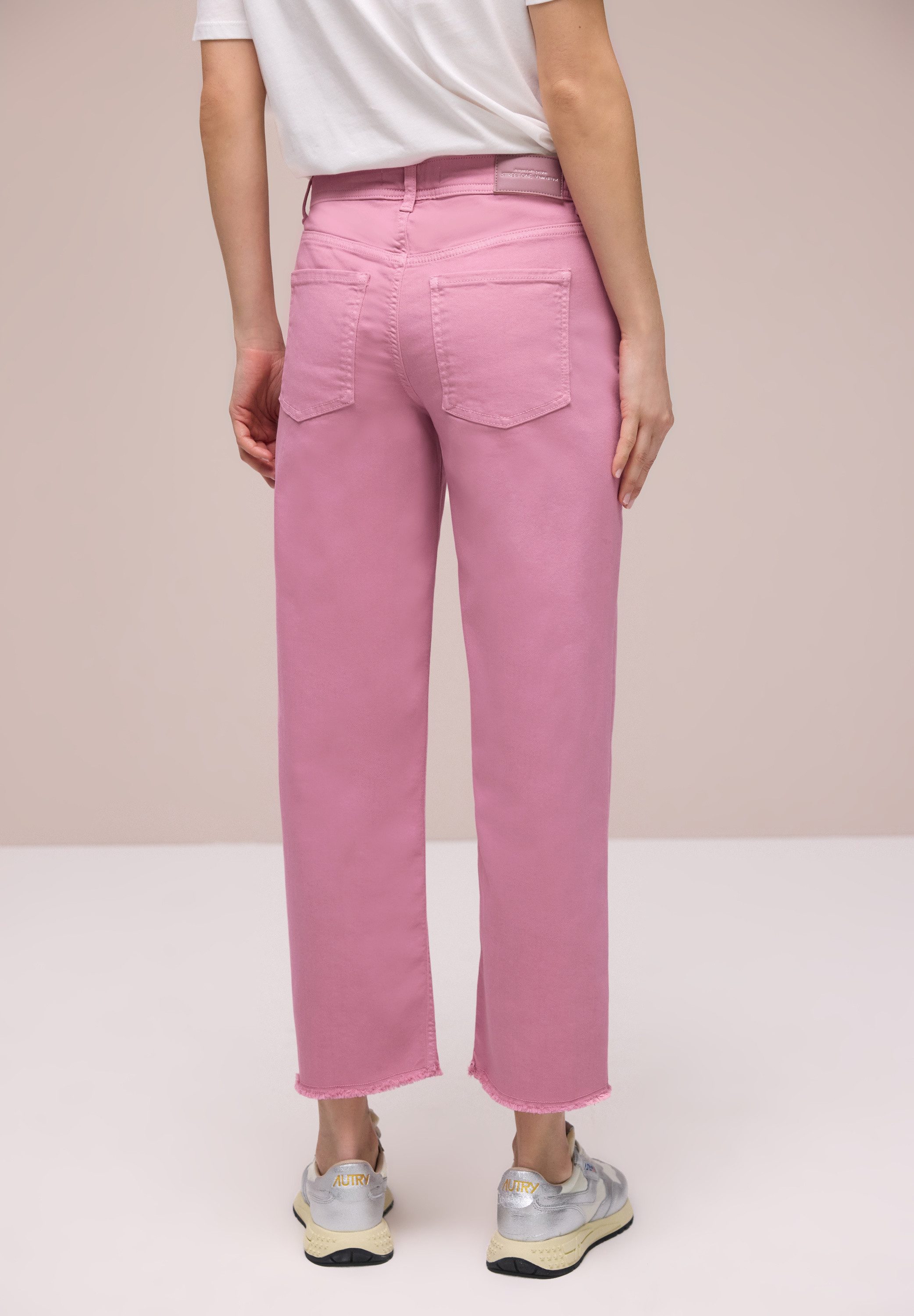 STREET ONE Straight-Jeans mit Saumdetail