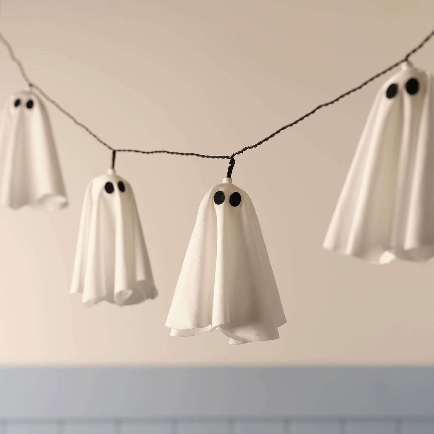 Lights4fun LED-Lichterkette 10er LED-Geister-Lichterkette mit Timer für den Außenbereich – Bild 3 von 4