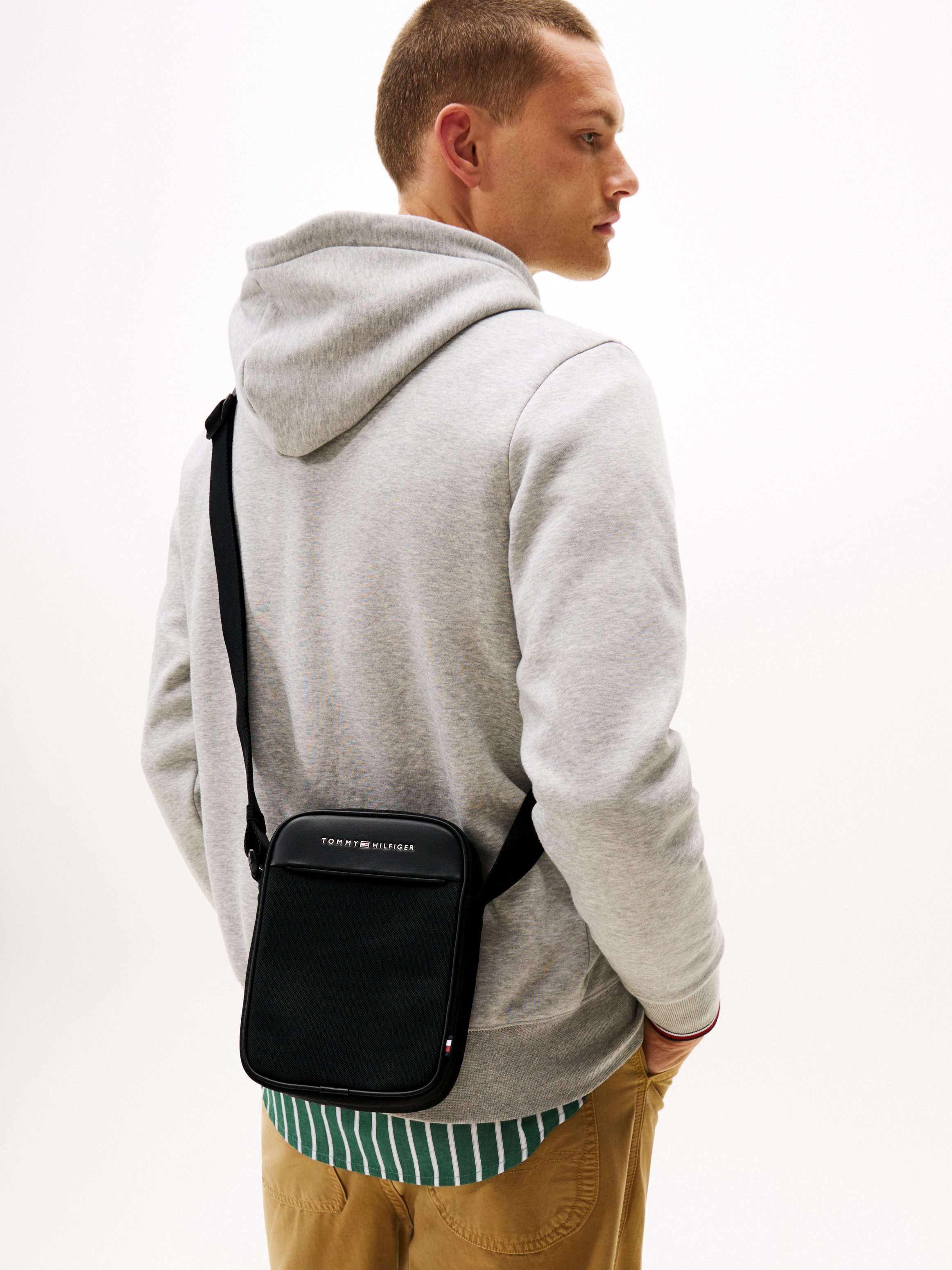 Tommy Hilfiger Mini Bag TH FOUNDATION MINI REPORTER, Men Umhängetasche, Sch günstig online kaufen