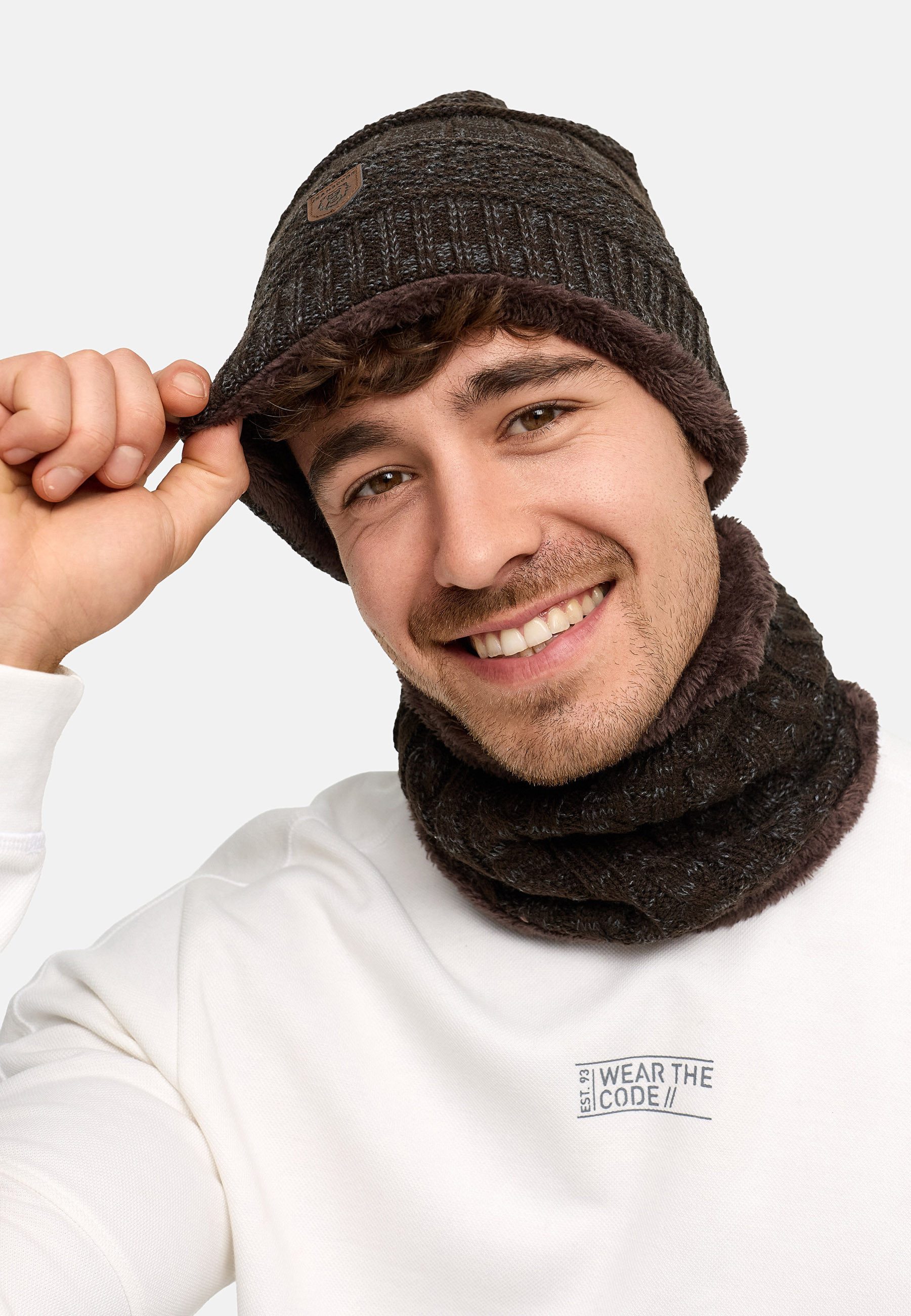 Indicode Strickmütze Herren Siracusa Strickmütze Herrenmütze Set (2-St) Set aus Mütze & Schal