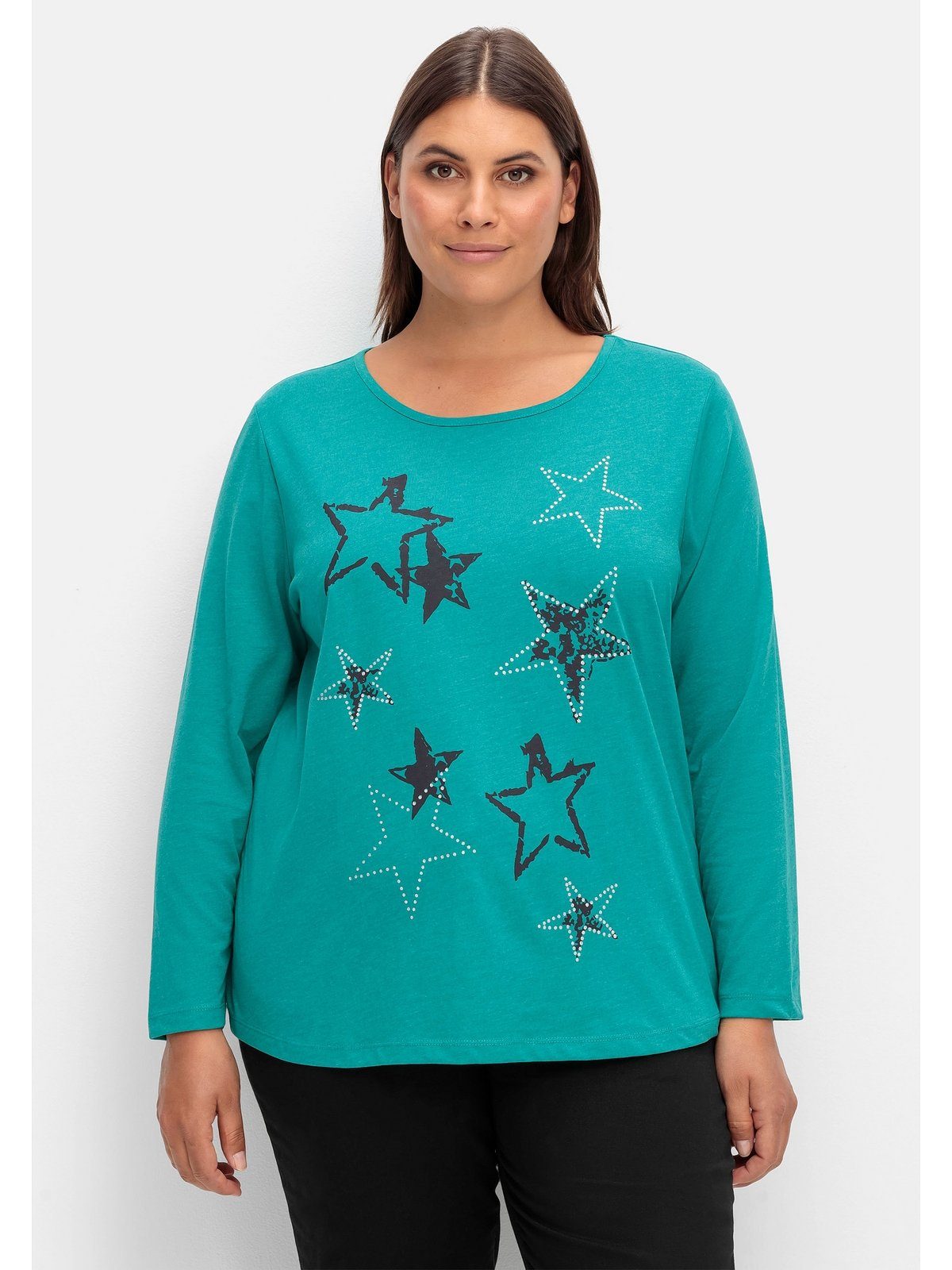 Sheego Langarmshirt Große Größen mit Sternen-Frontdruck grün bedruckt