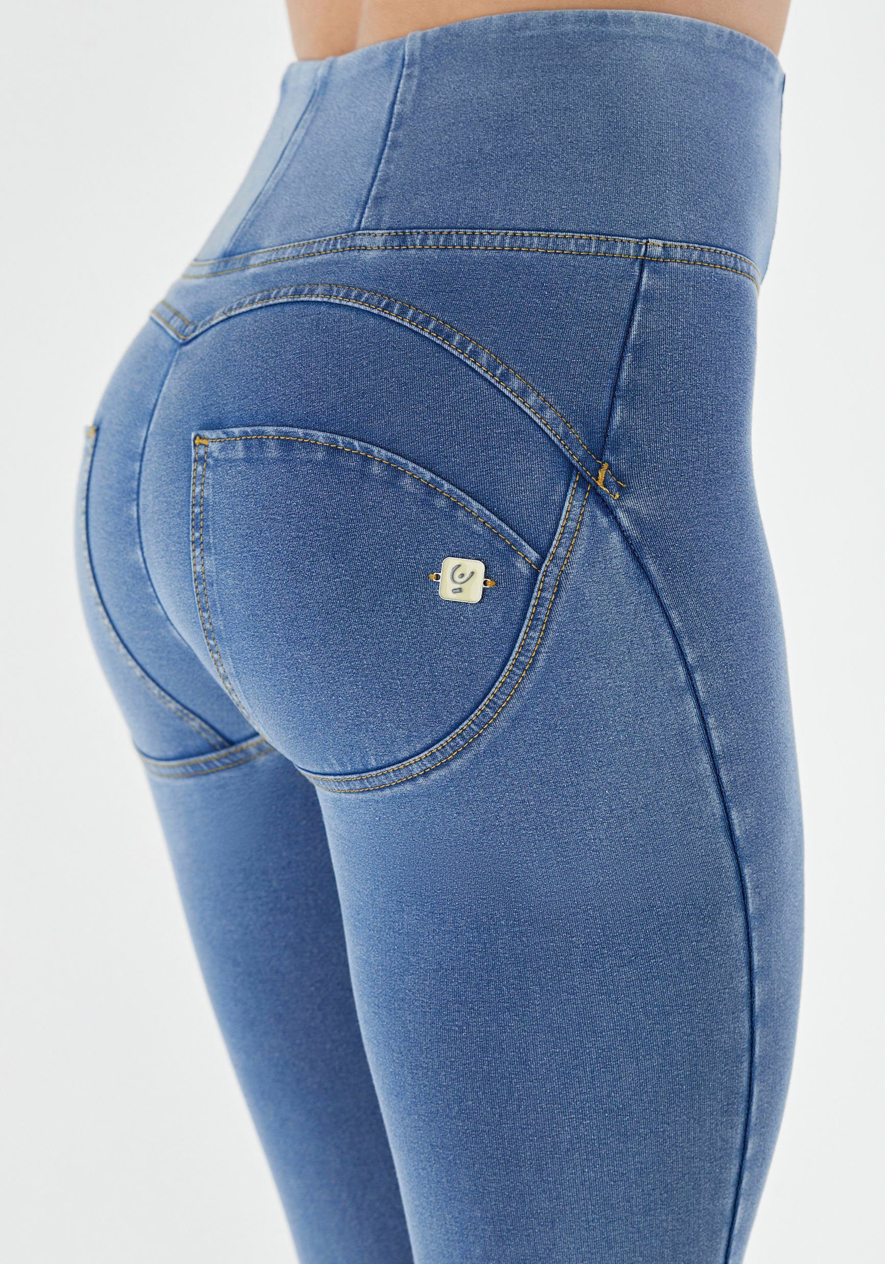 Freddy Jeggings WRUP mit hohem Bund und Push-Up Effekt