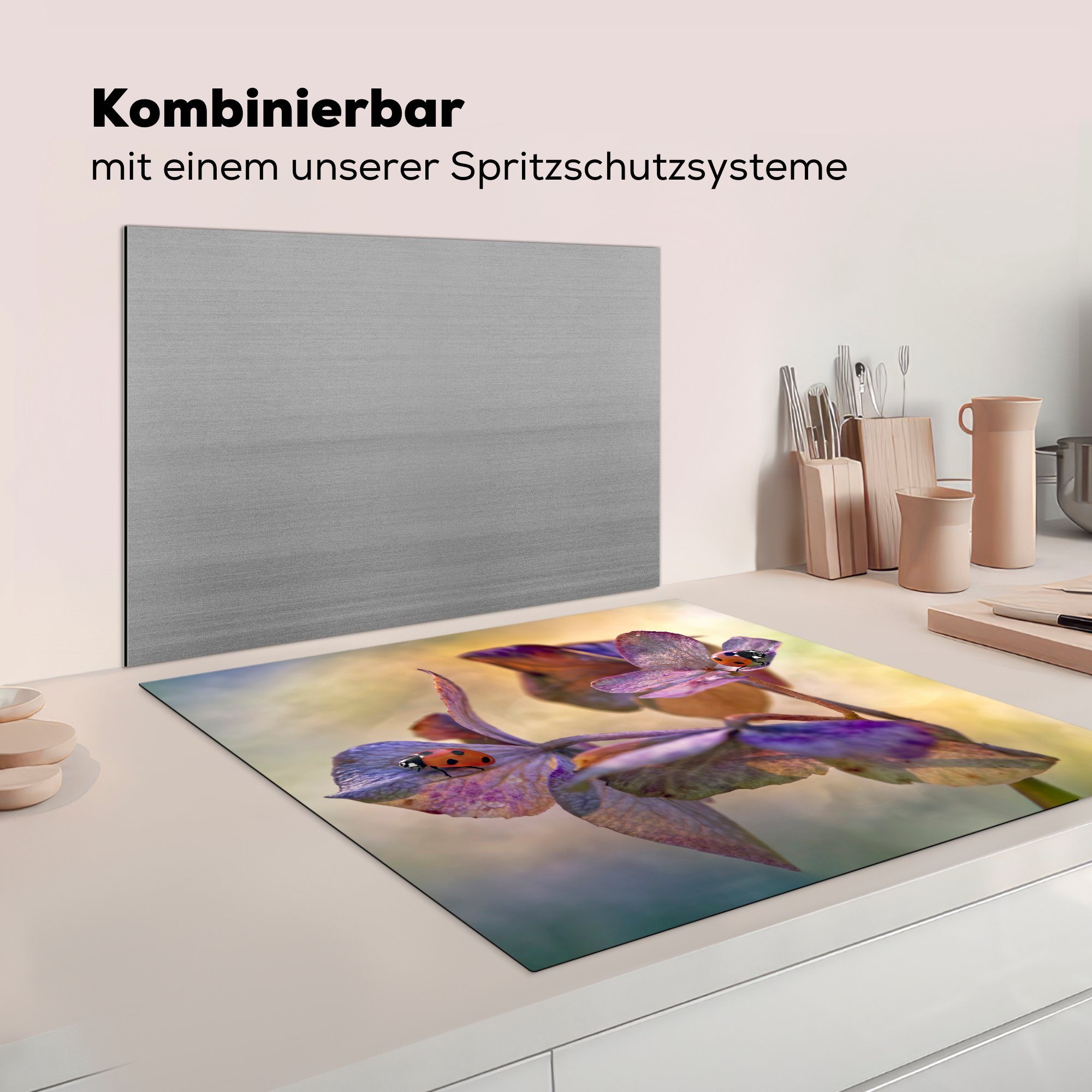 78x78 Zwei cm, Vinyl, für Herdblende-/Abdeckplatte tlg), (1 auf Arbeitsplatte küche MuchoWow Marienkäfer Blumen, Ceranfeldabdeckung,