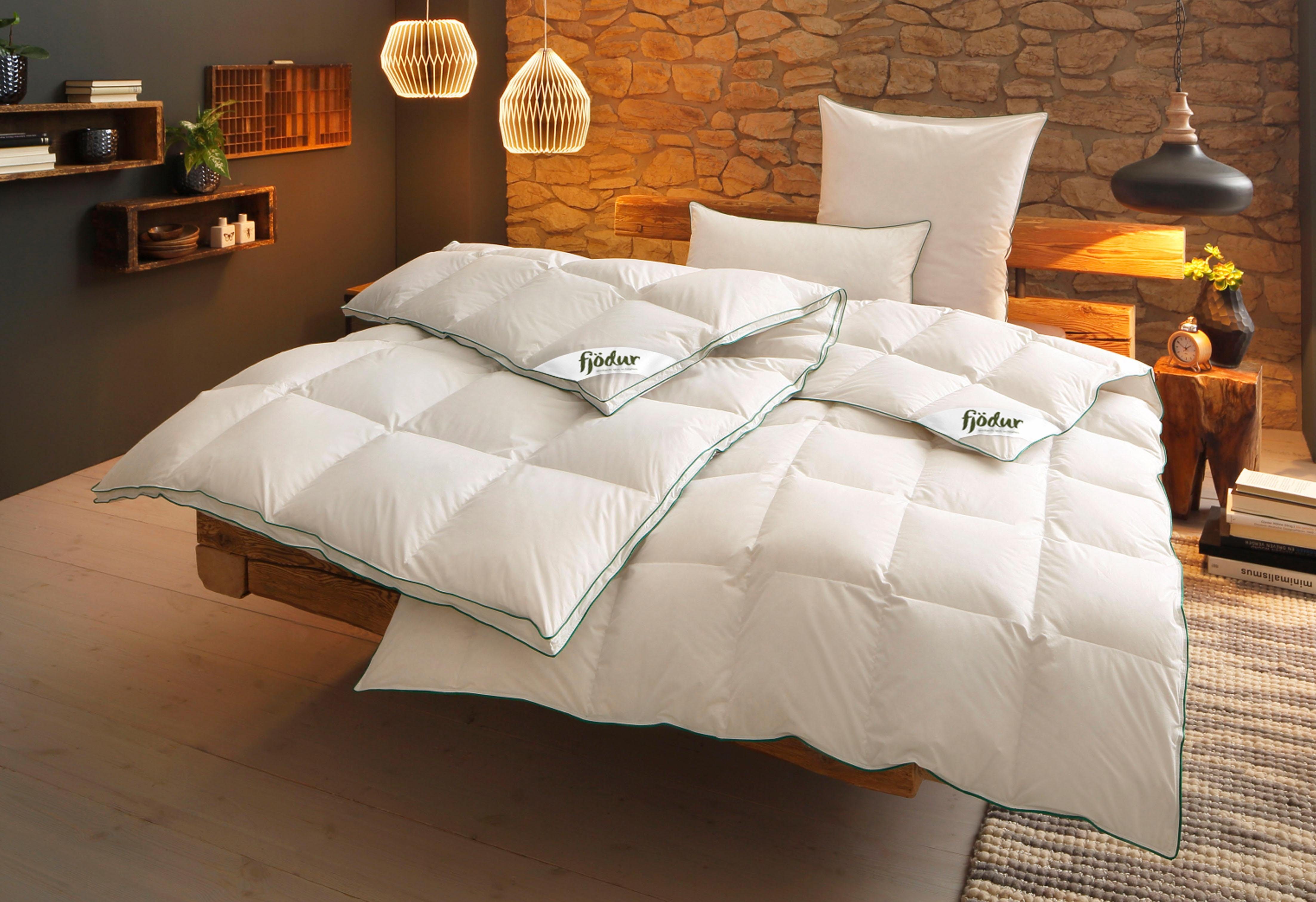 fjödur Daunenbettdecke Fee, Bettdecke 135x200, 155x220 cm und weitere Größen, Füllung: 80% Daunen, 20% Federn, Bezug: 100% Baumwolle, Hergestellt in Deutschland