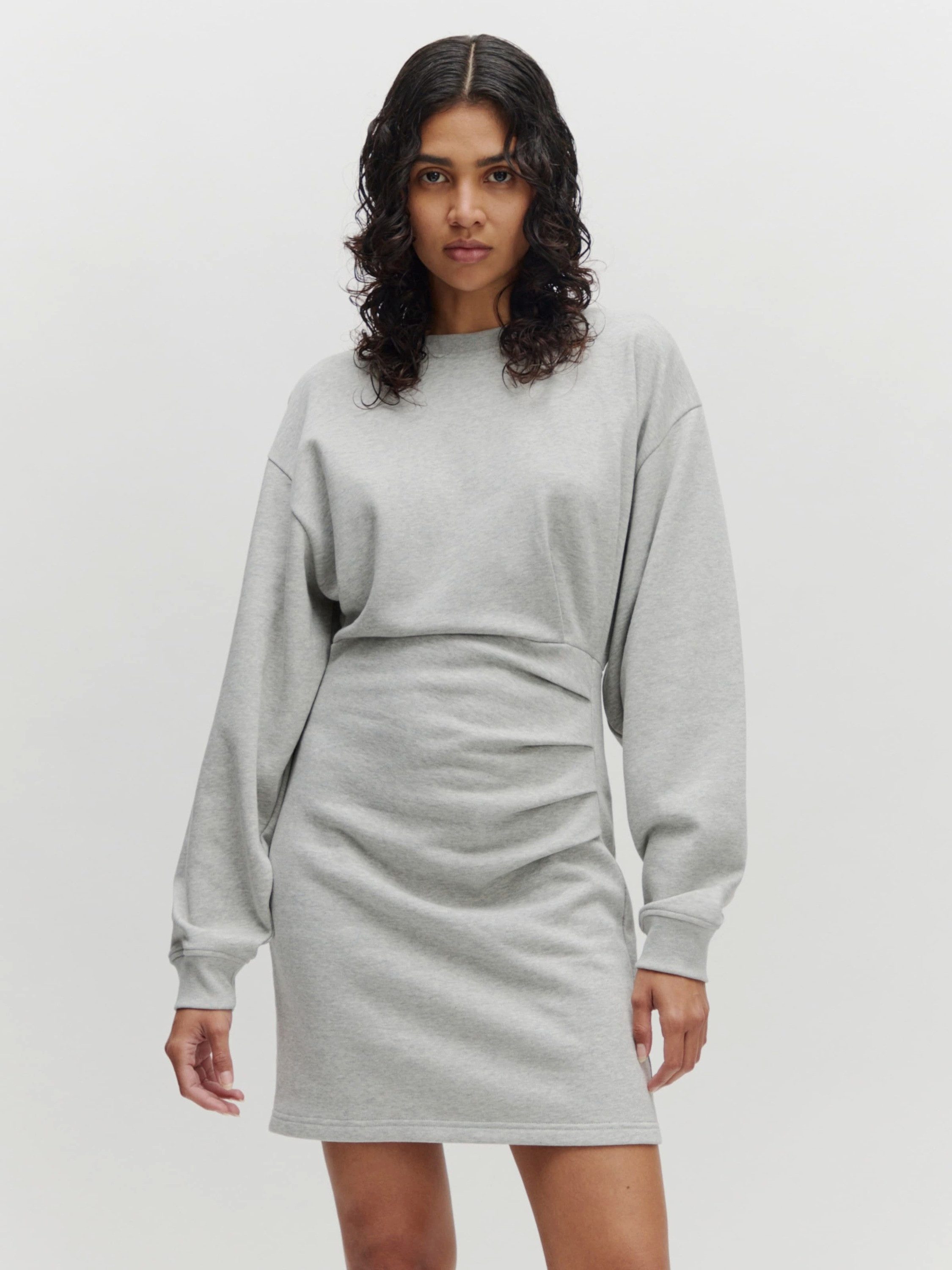 EDITED Sweatkleid Lisabat (1-tlg) Drapiert/gerafft günstig online kaufen